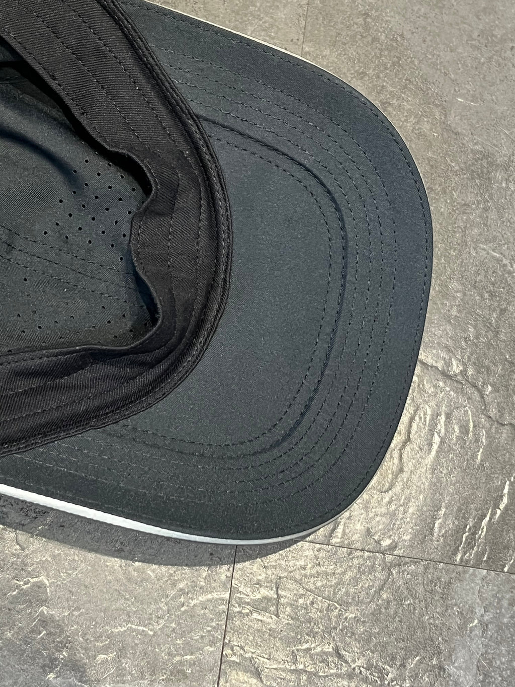Black Nike Dri Fit Featherlight Running Cap - Unisex
