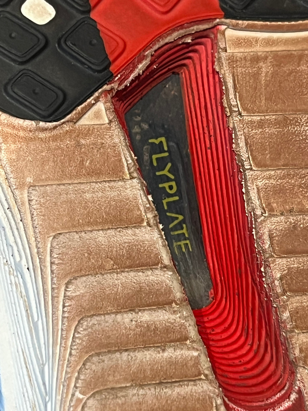 Nike Vaporfly 3 - Size 8.5
