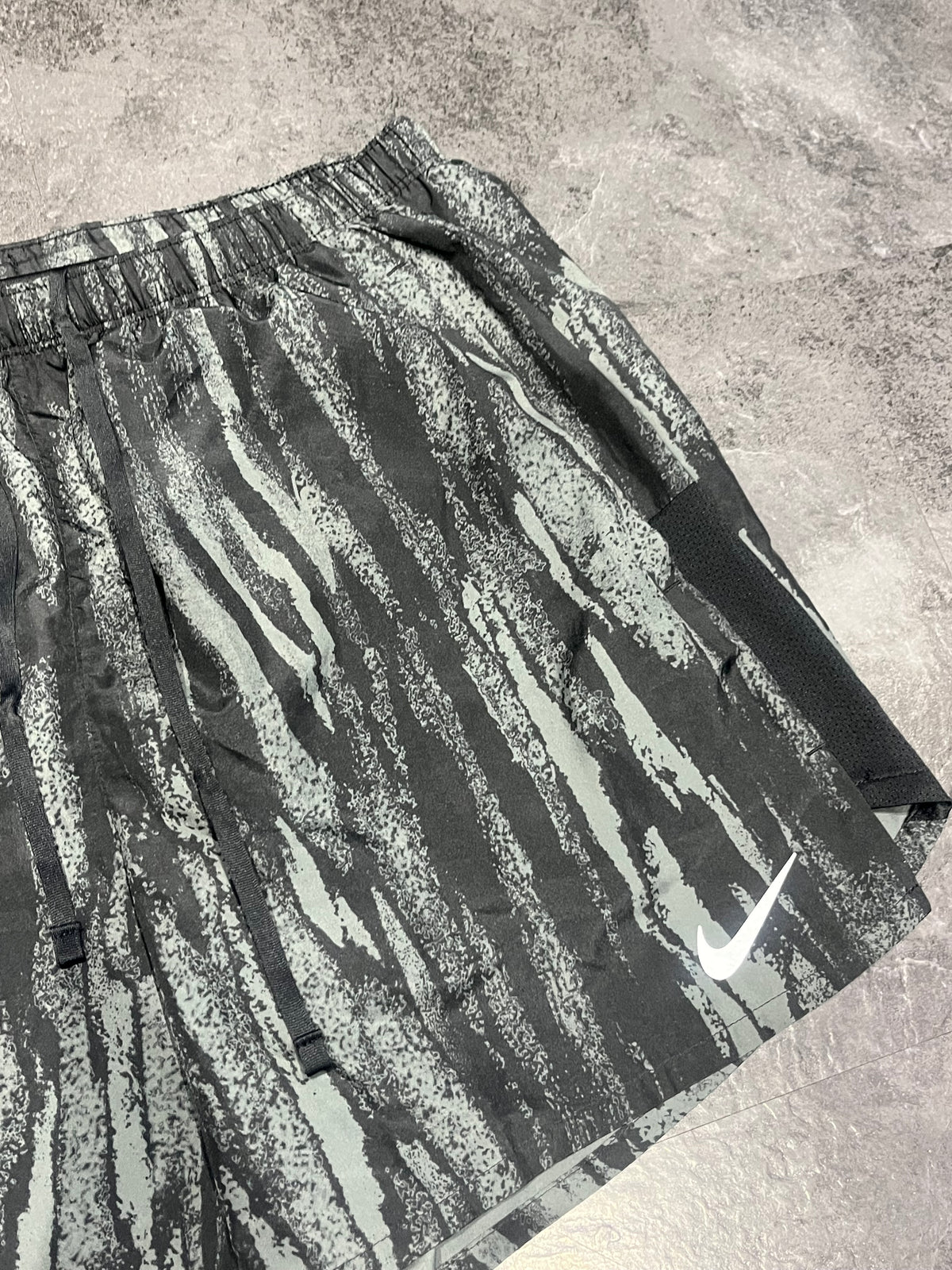 Black & Grey Nike Men’s Dri Fit Wild Run Challenger 7” Shorts