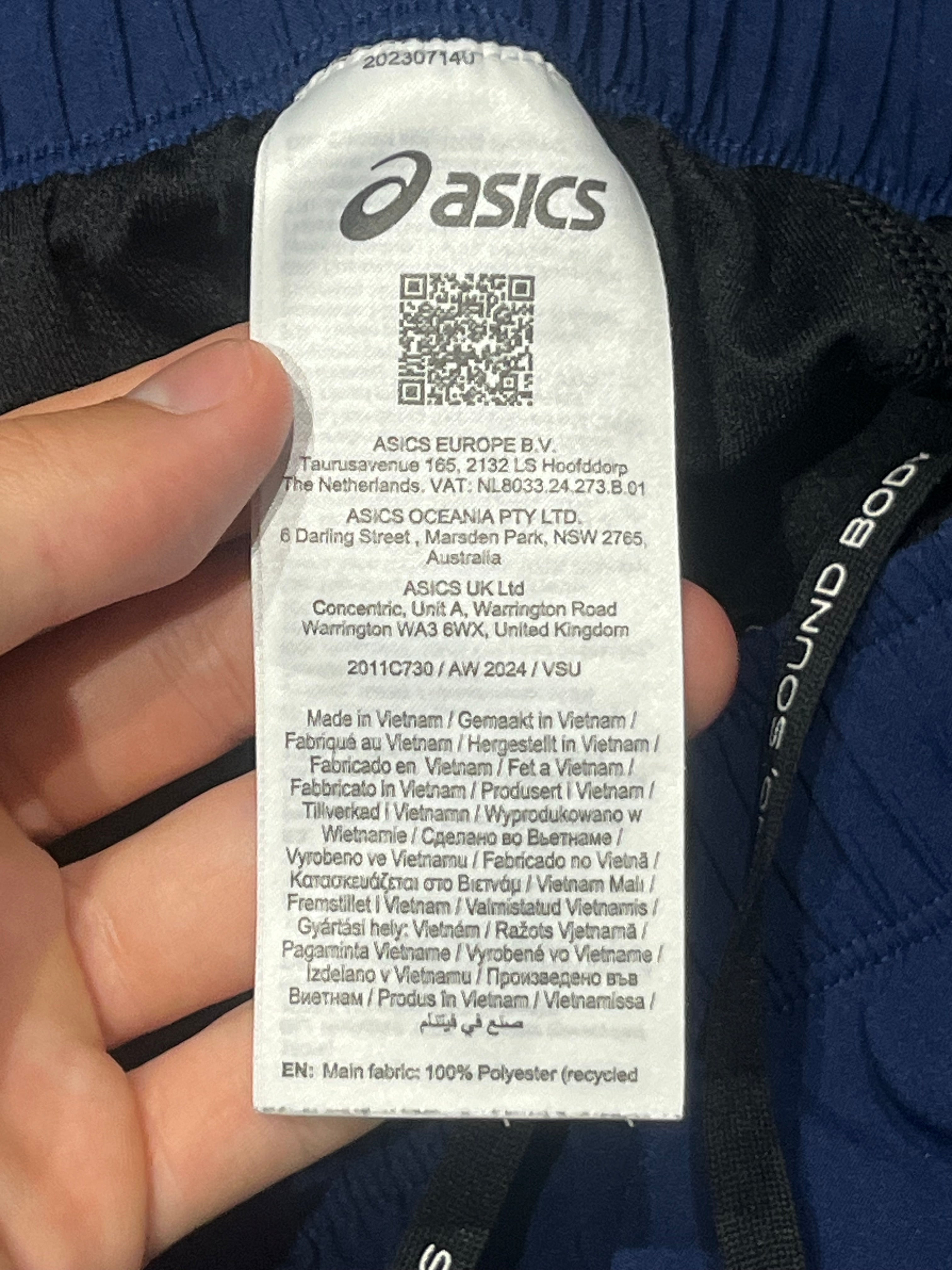 Navy Blue & White ASICS Men’s Icon 7” Shorts