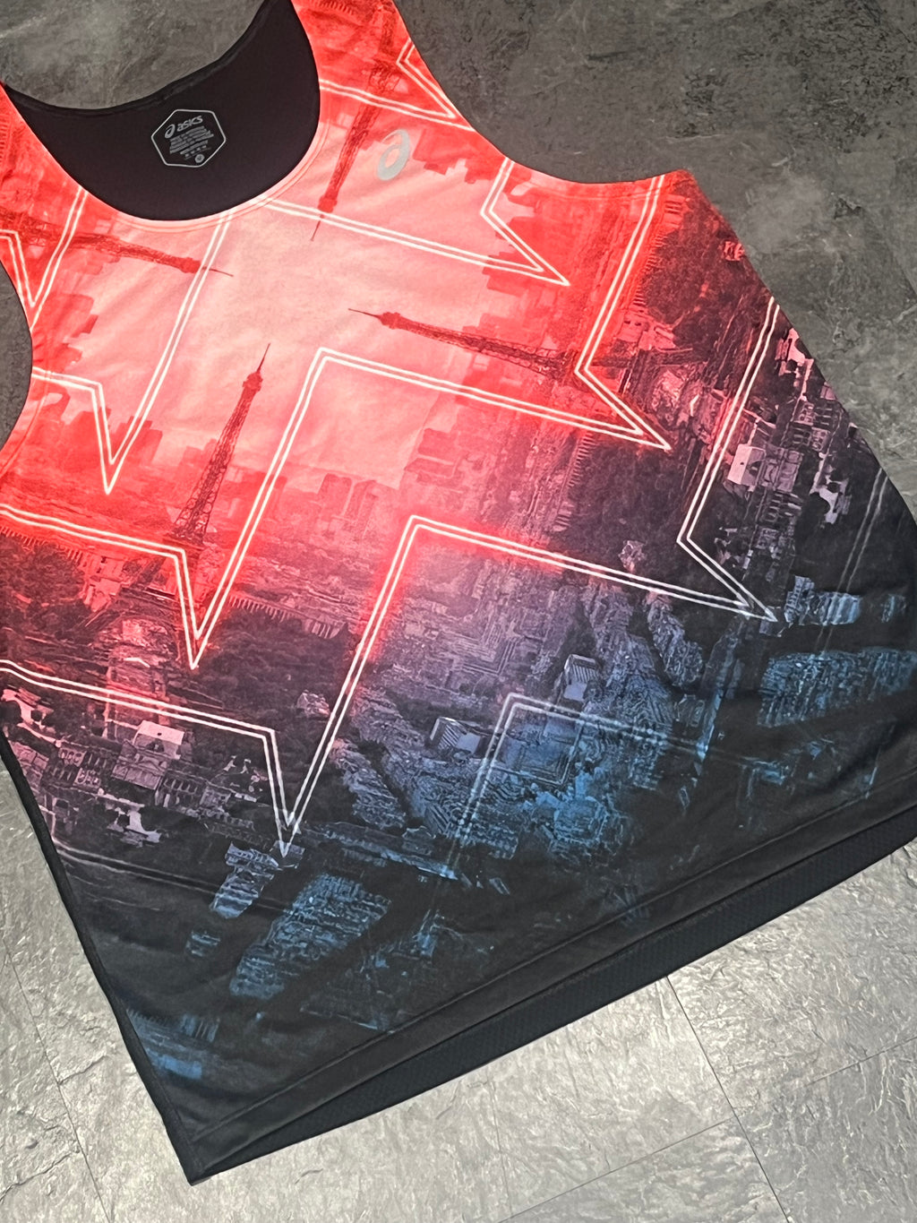Cityscape Gradient Asics Men’s Paris Marathon Racing Singlet
