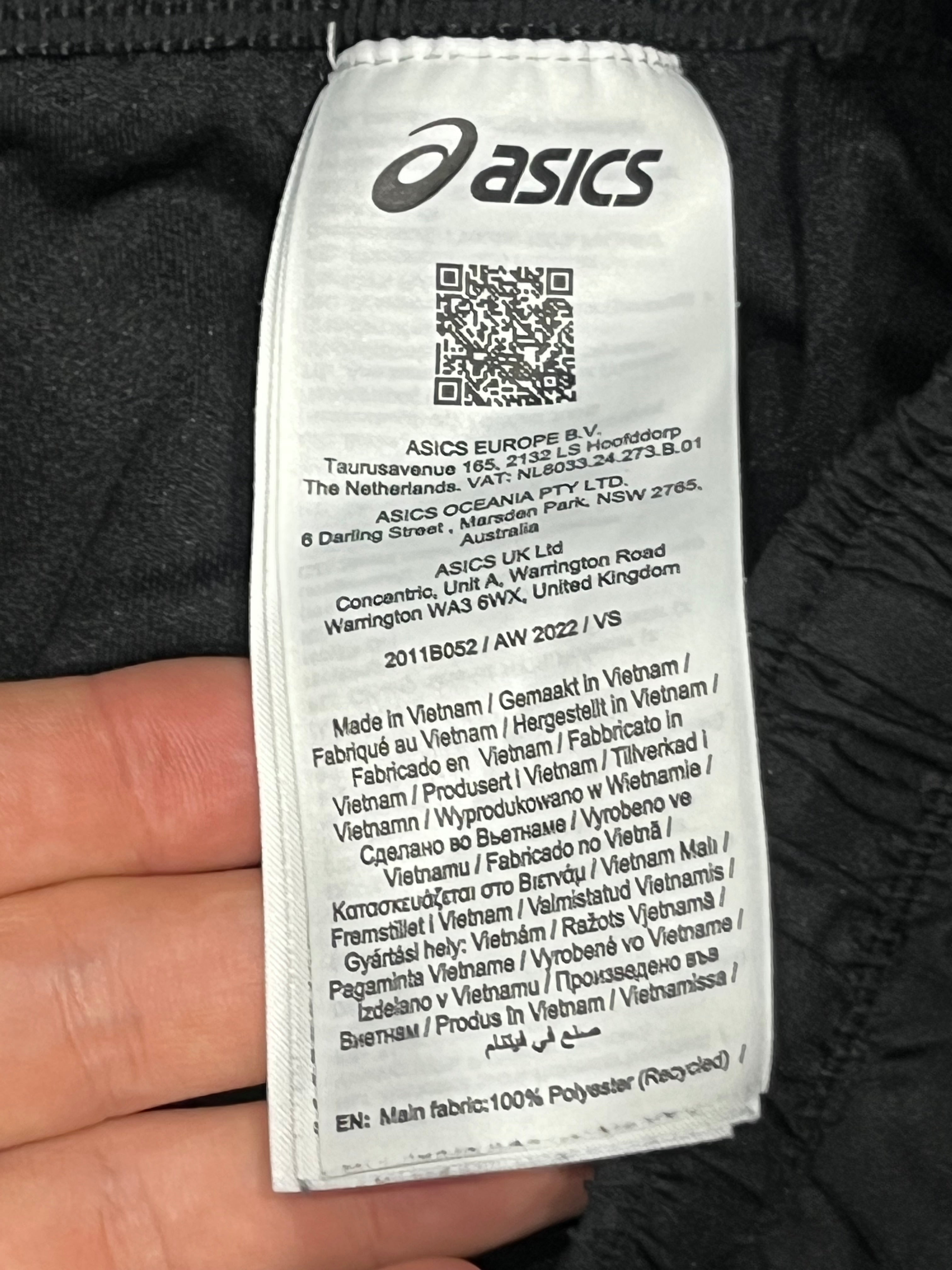 Black ASICS Men’s Icon 7” Running Shorts