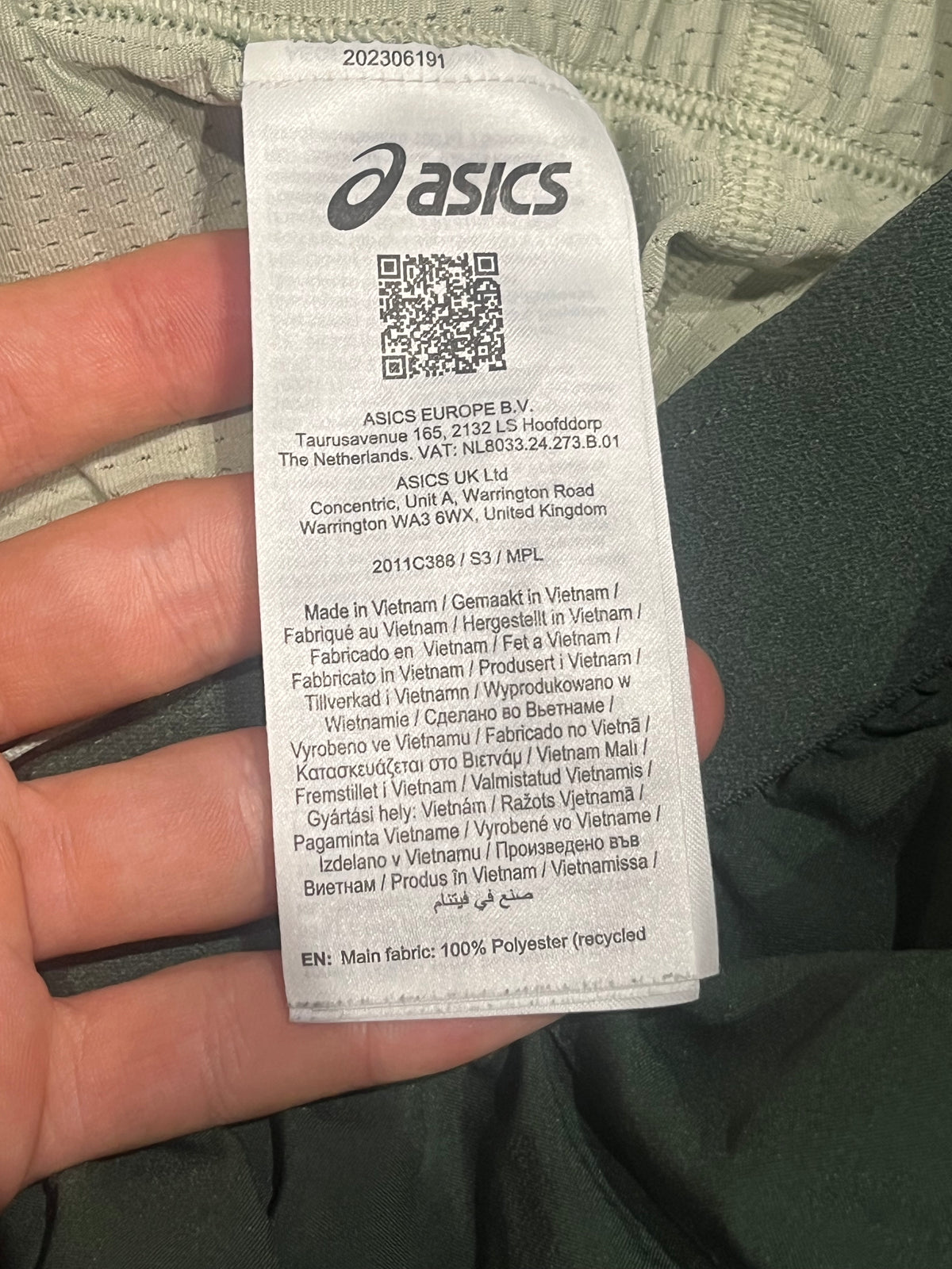 Green & Beige Asics Men’s Road 2in1 5” Running Shorts