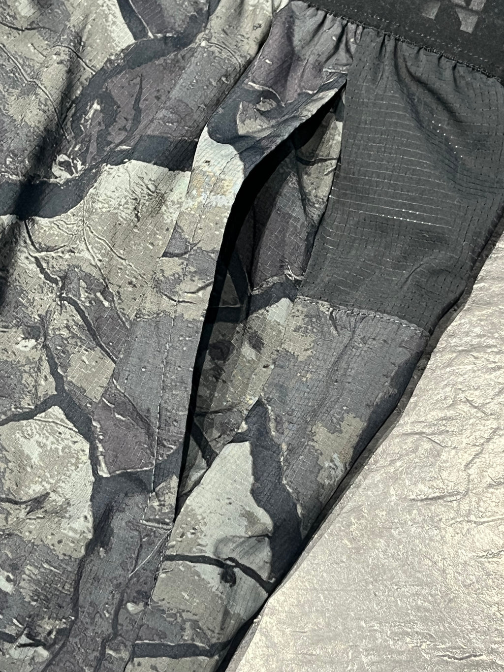 Black/Grey Nike Men’s Dri Fit Trail 7” Brief Lined Running Shorts