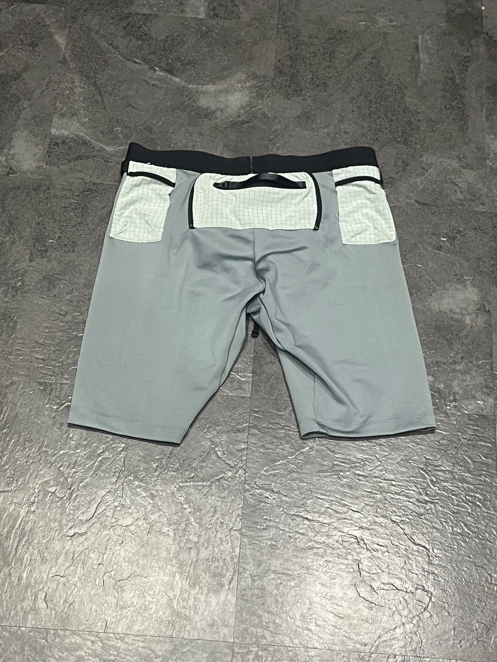 Grey Nike Men’s Dri Fit Trail Racing 1/2 Tights