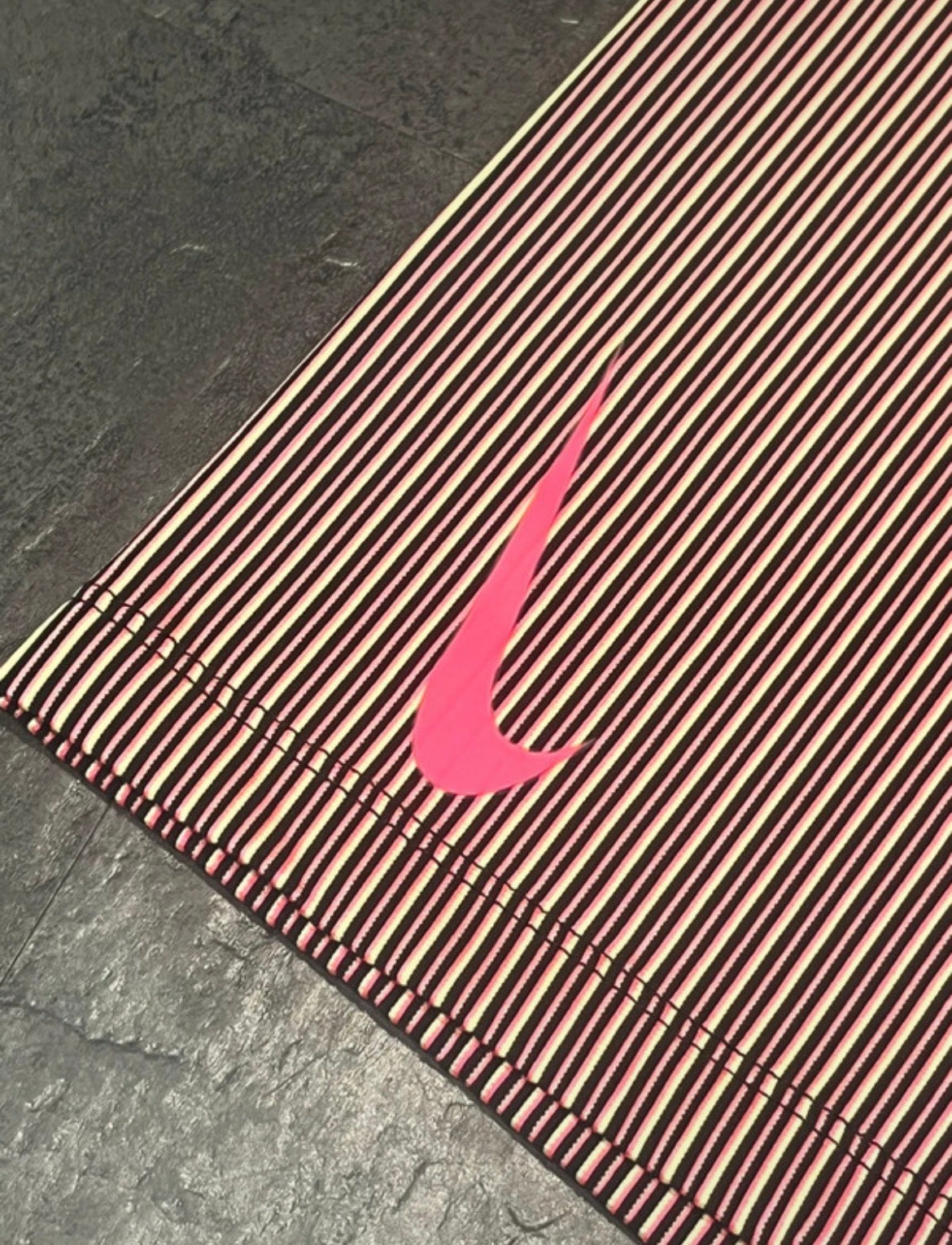 Black/Hyper Pink Nike Dri Fit ADV Aeroswift Men’s Racing 1/2 Tights