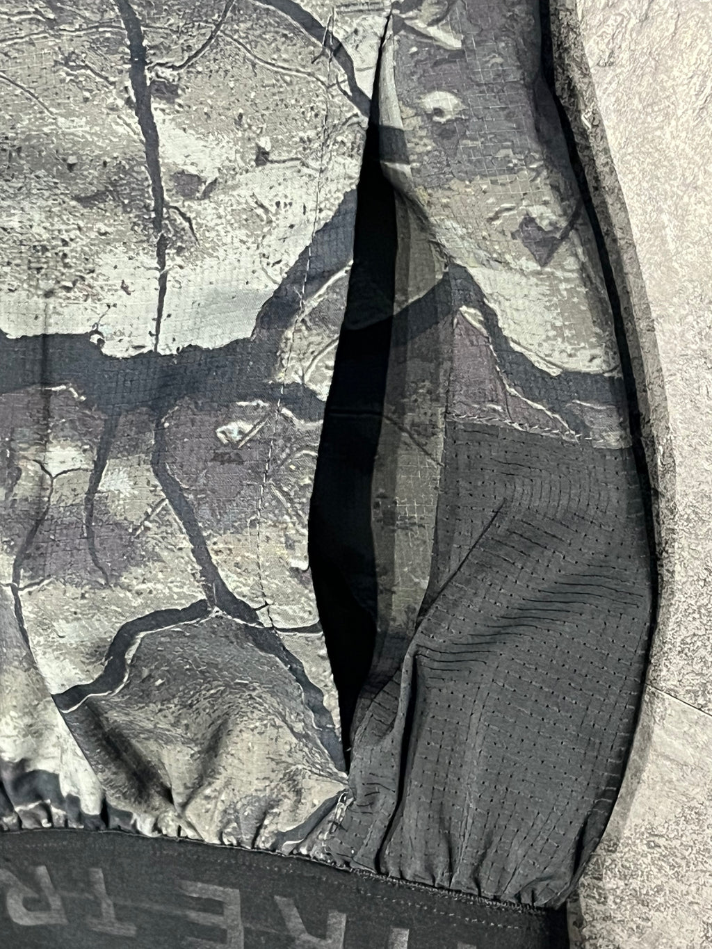 Black/Grey Nike Men’s Dri Fit Trail 7” Brief Lined Running Shorts
