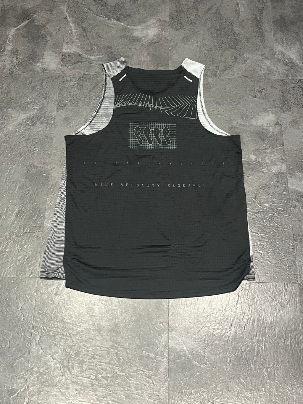 Grey/Black Nike Men’s Dri Fit Rise 365 Future Fast Singlet
