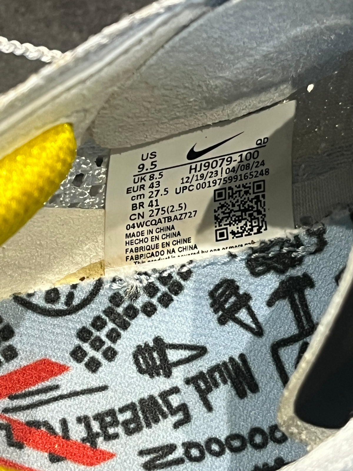 Nike Vaporfly 3 - Size 8.5