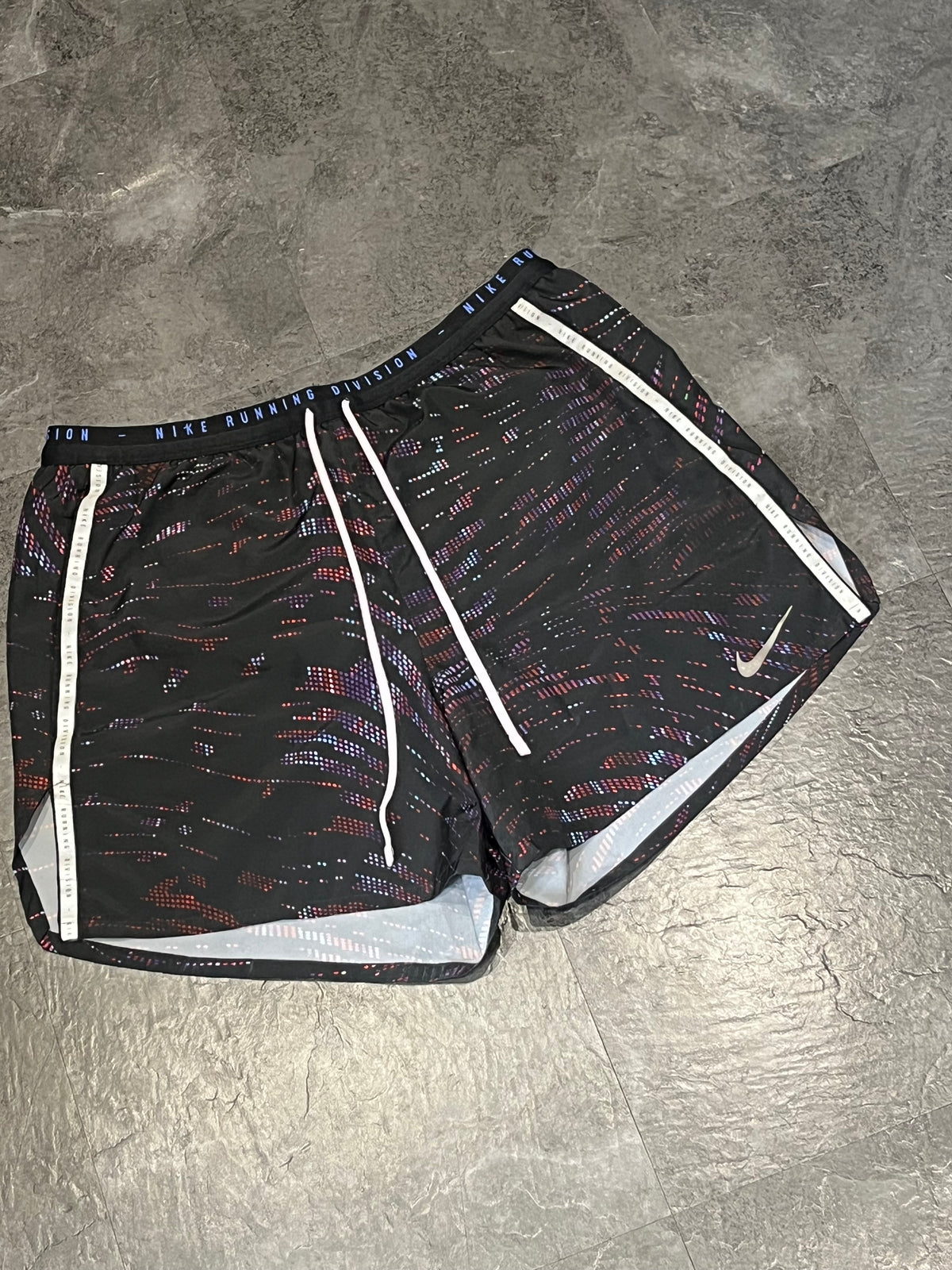 Graphic Nike Men’s Dri Fit Running Division 5” Brief Lined Running Shorts