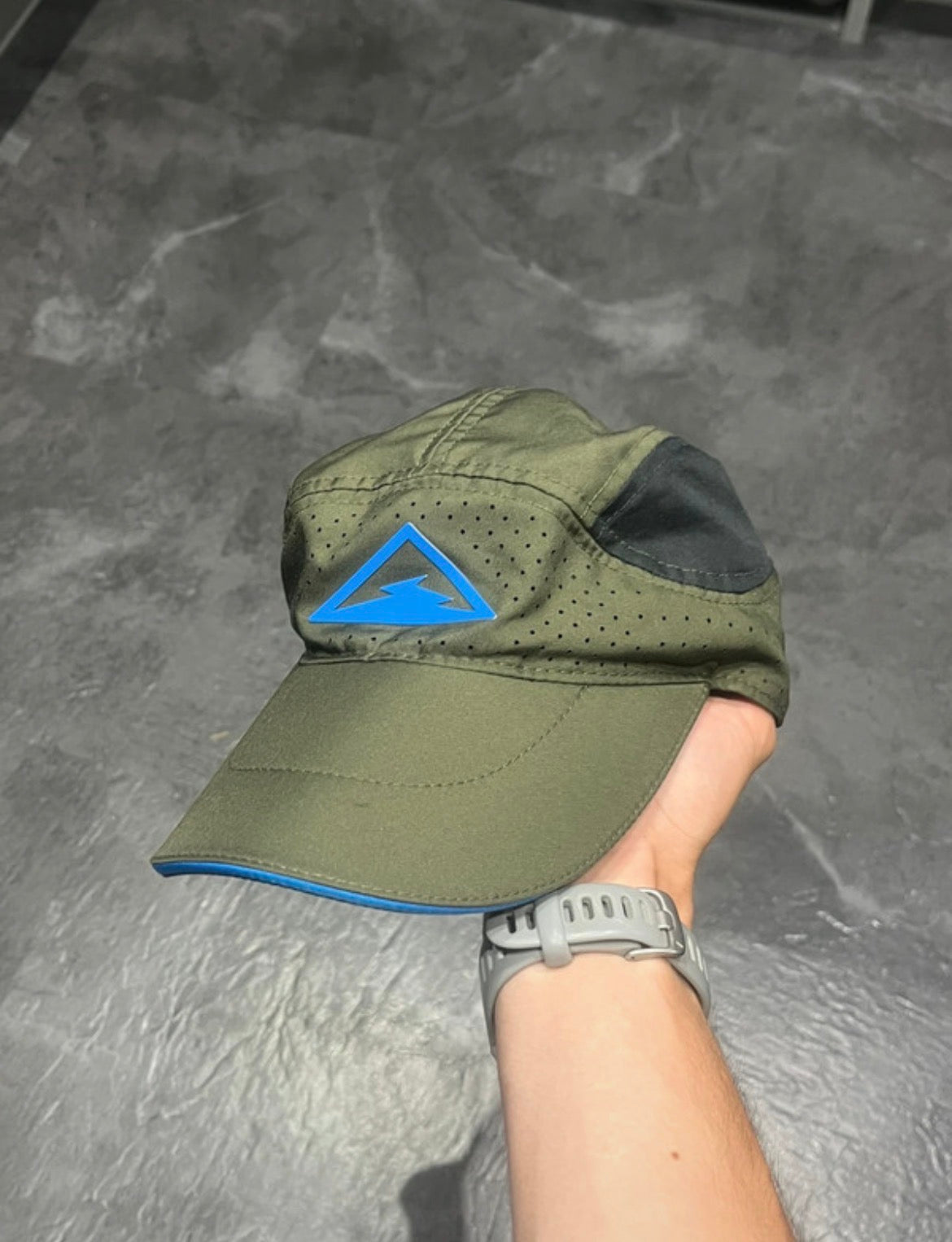 Green & Blue Nike Dri Fit Trail Aerobill Tailwind Running Cap