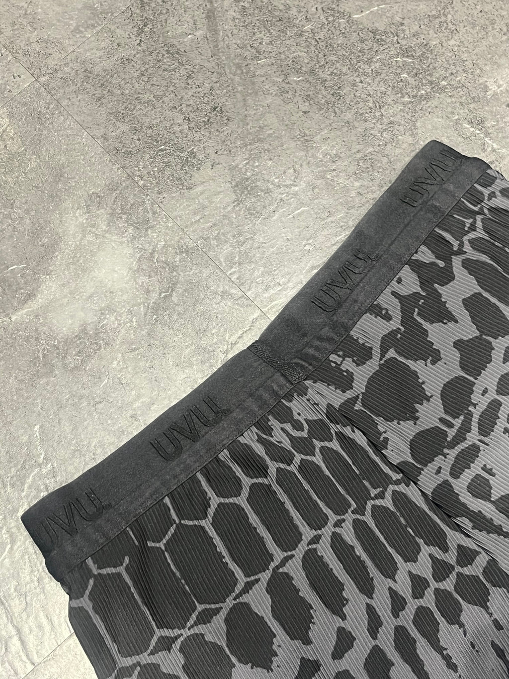 Black / Grey UVU Men’s Berlin 24’ Racing 1/2 Tights