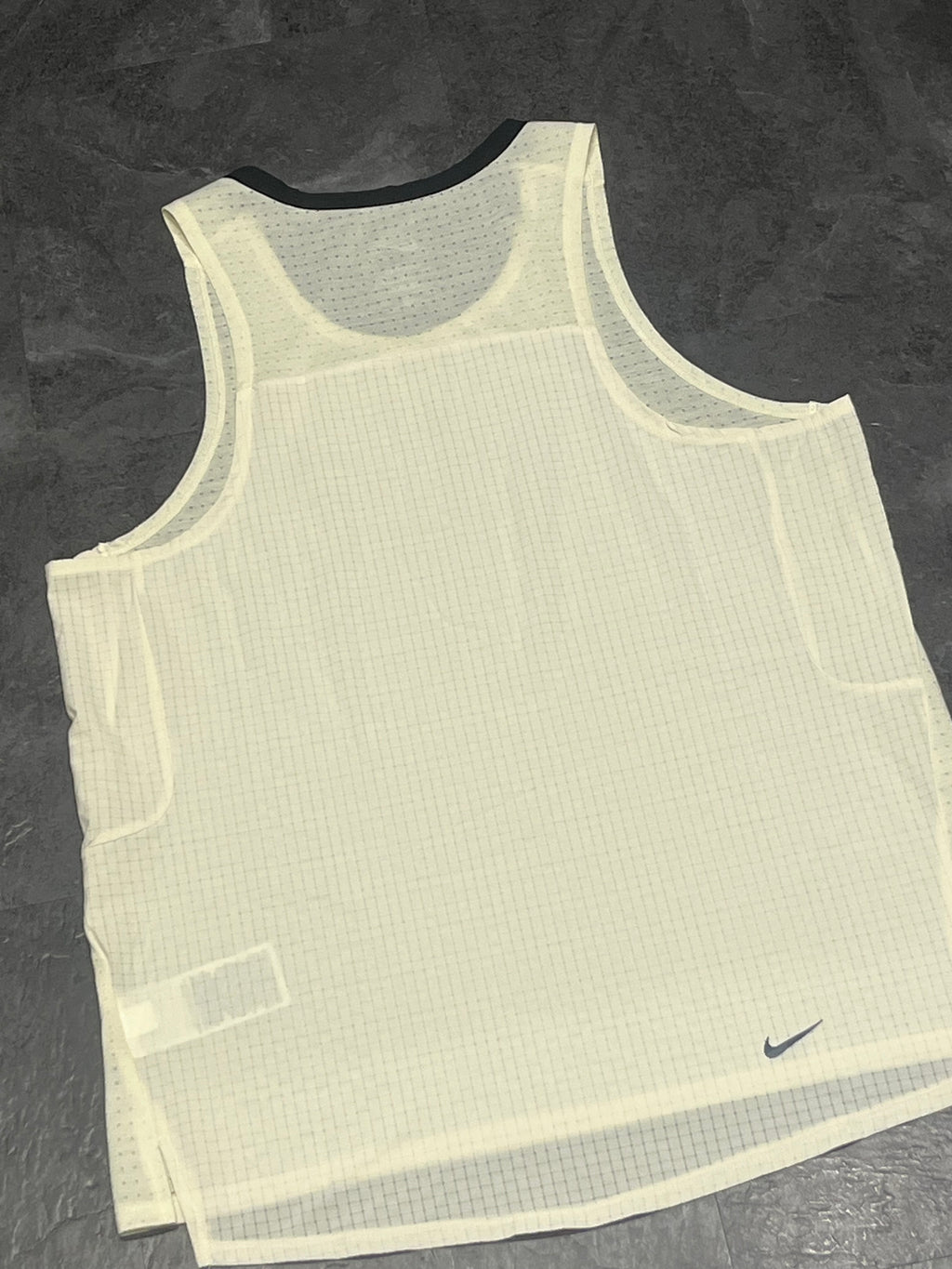 Cream / Beige Nike Men’s Dri Fit Trail Running Singlet