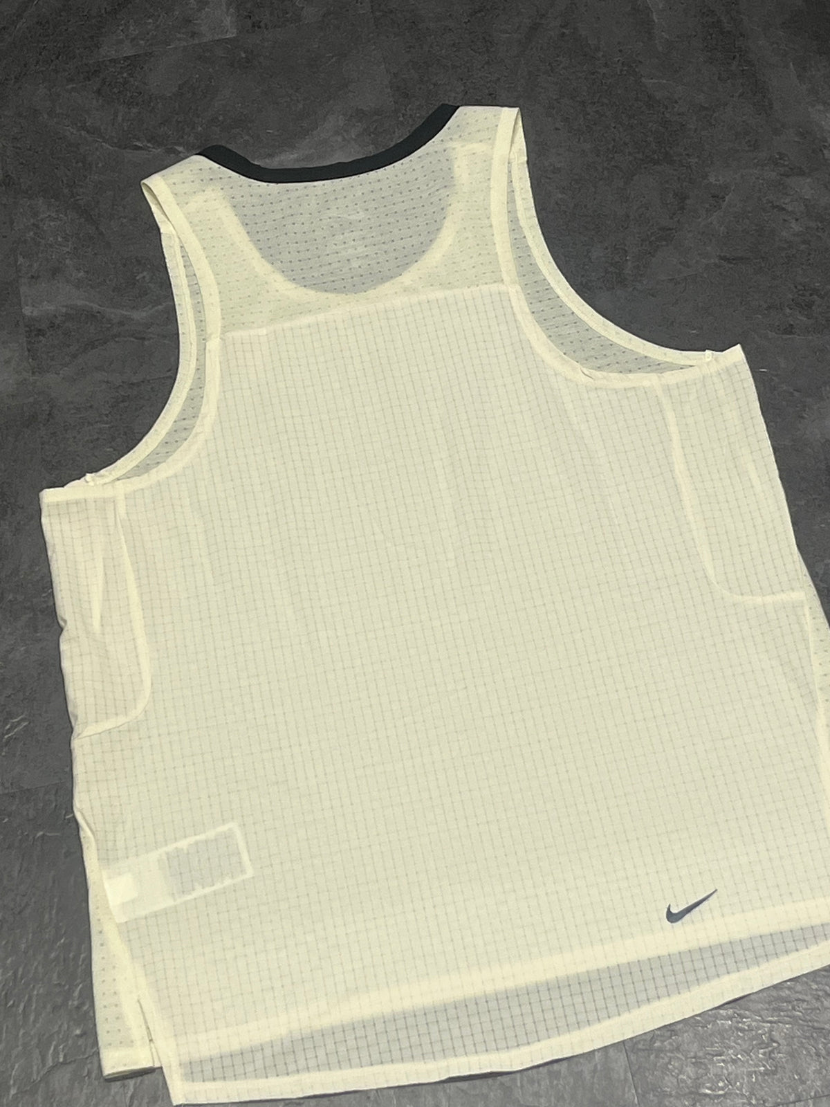 Cream / Beige Nike Men’s Dri Fit Trail Running Singlet