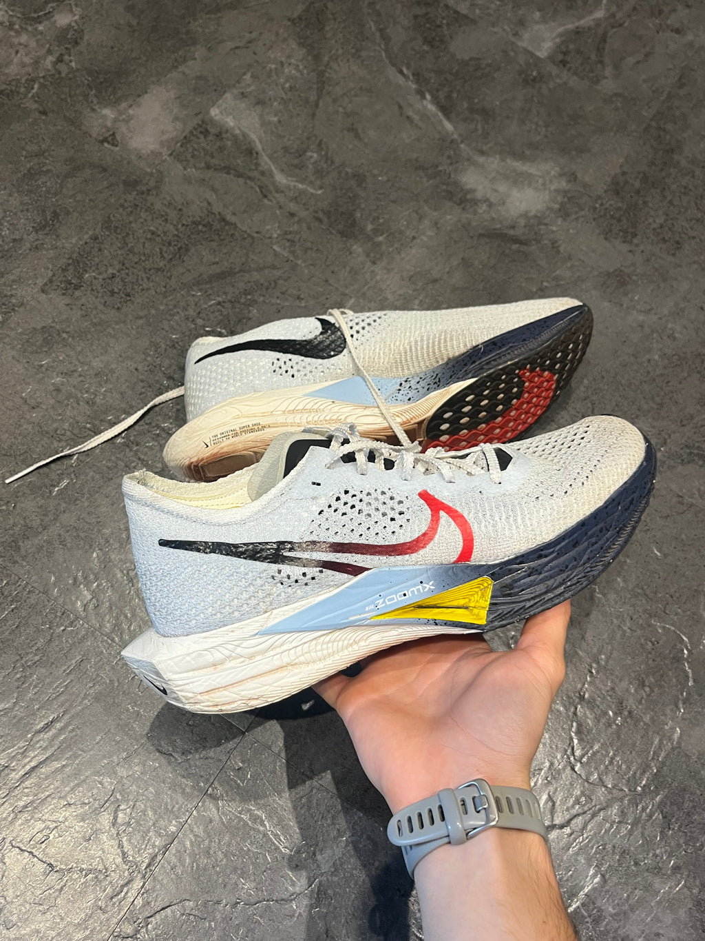 Nike Vaporfly 3 - Size 8.5