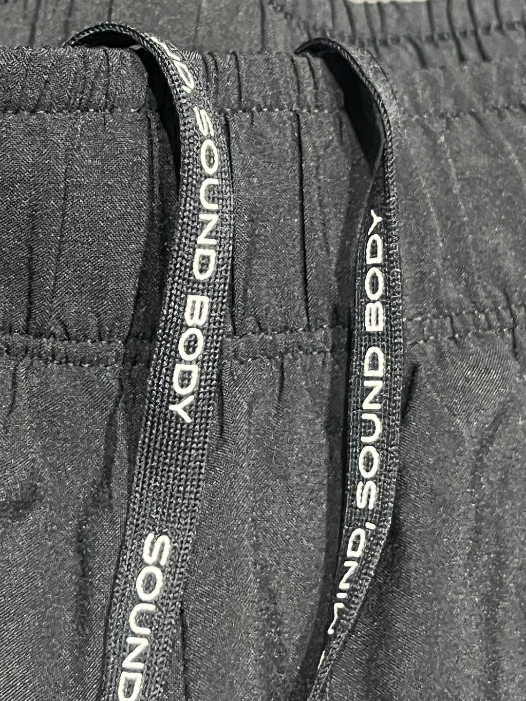 Black ASICS Men’s Icon 7” Running Shorts