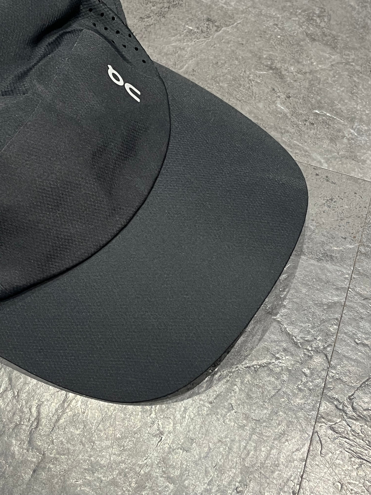 Black On Running Lightweight Running Cap