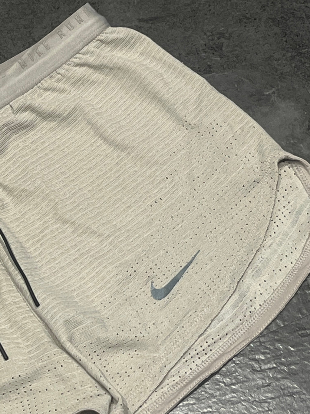 Light Grey / Beige Nike Men’s Dri Fit ADV Running Division Pinnacle 3” Shorts