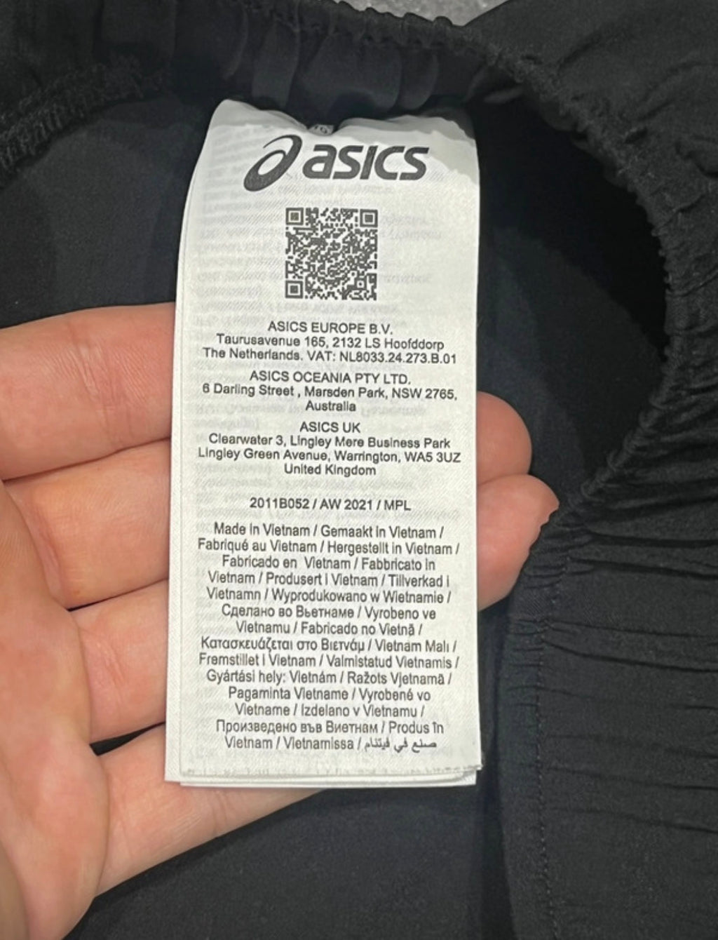 Black ASICS Mens Icon 7” Running Shorts