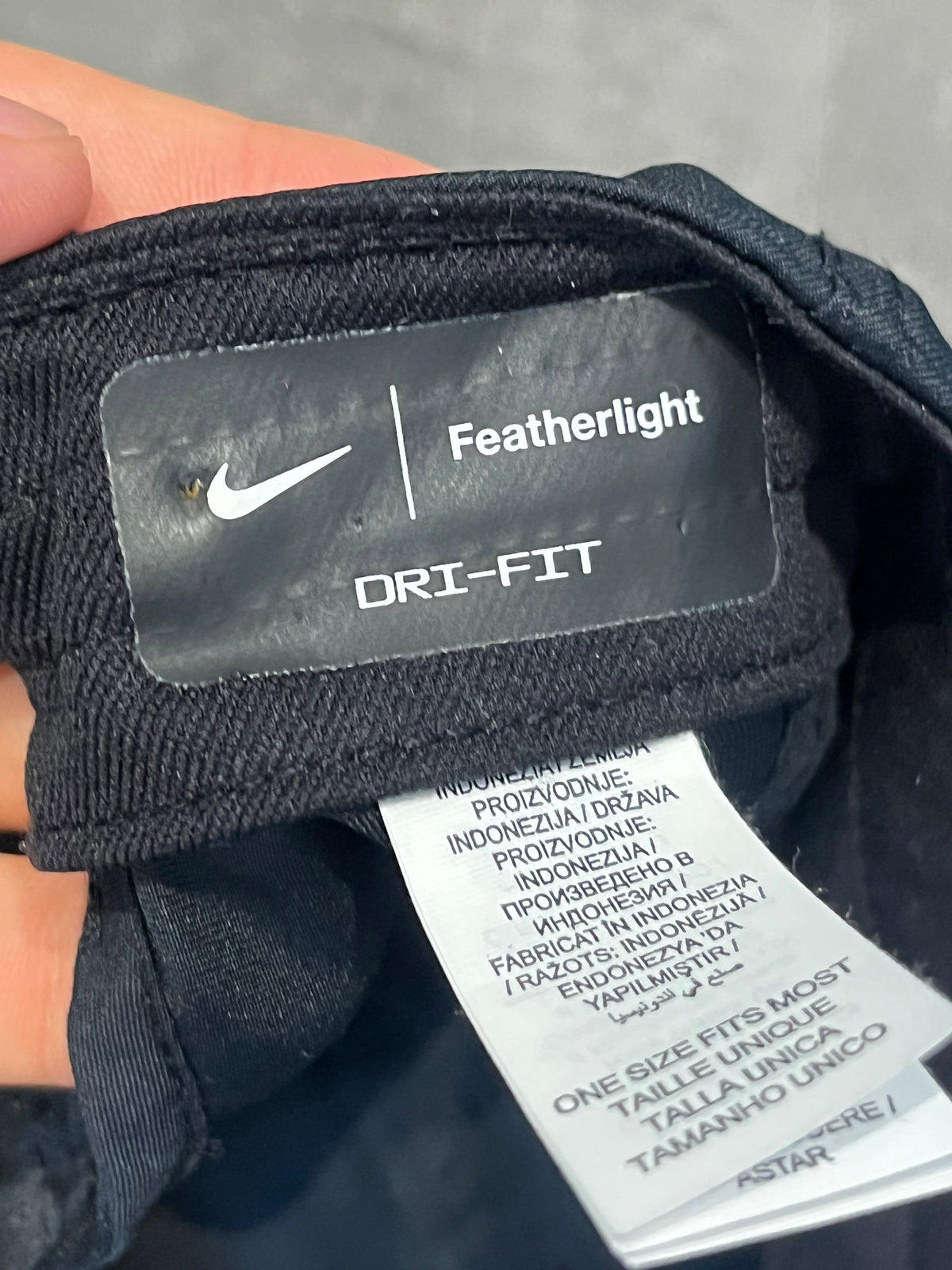 Black Nike Dri Fit Featherlight Running Cap - Unisex