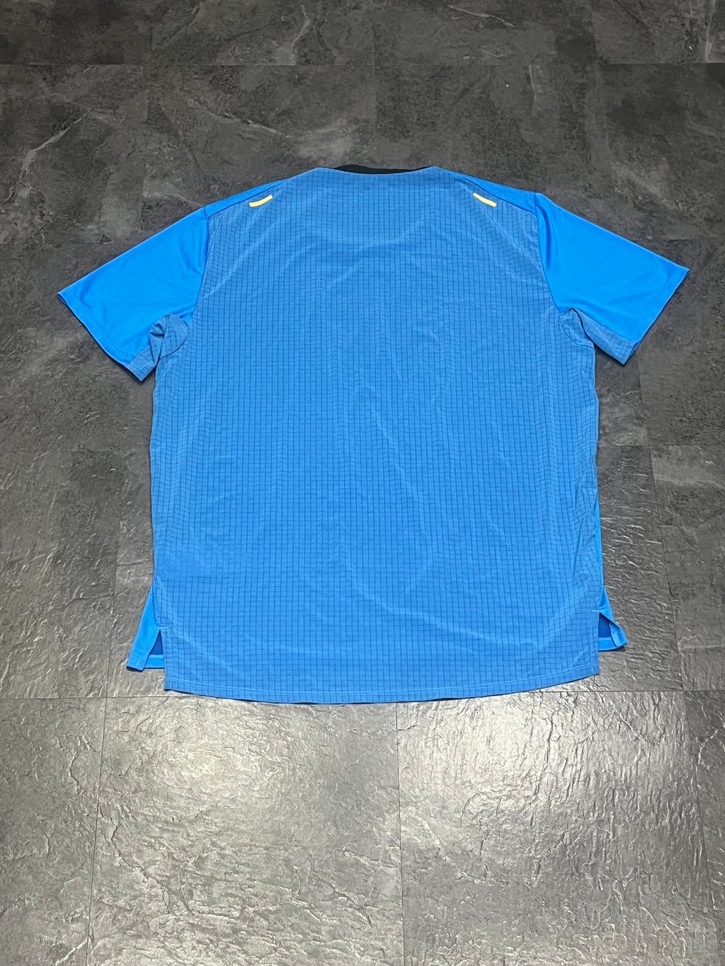Blue/Yellow Nike Men’s Dri Fit Rise 365 Trail Running T Shirt
