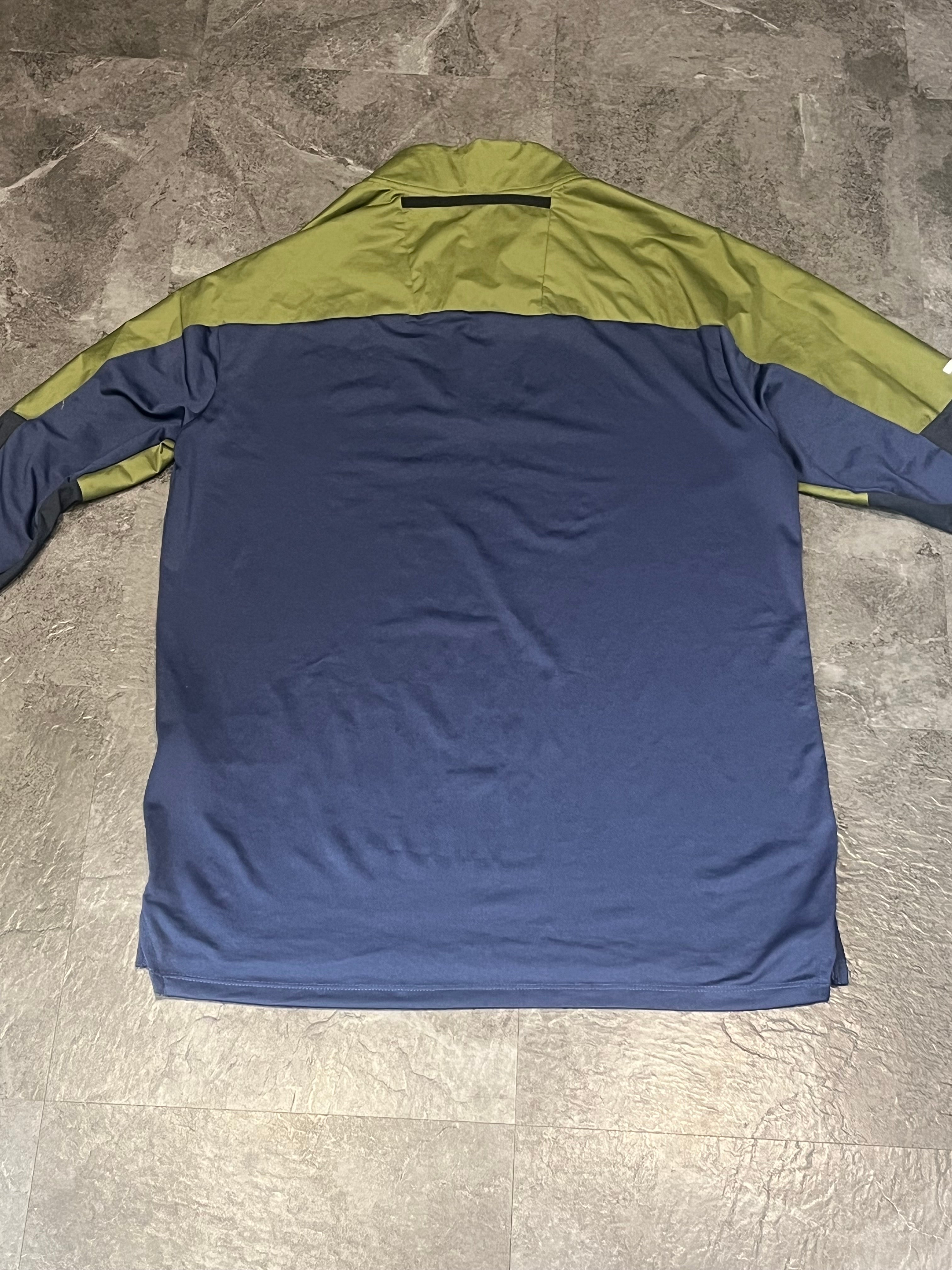 Green & Blue Nike Men’s Dri Fit Trail Element 1/2 Zip Top