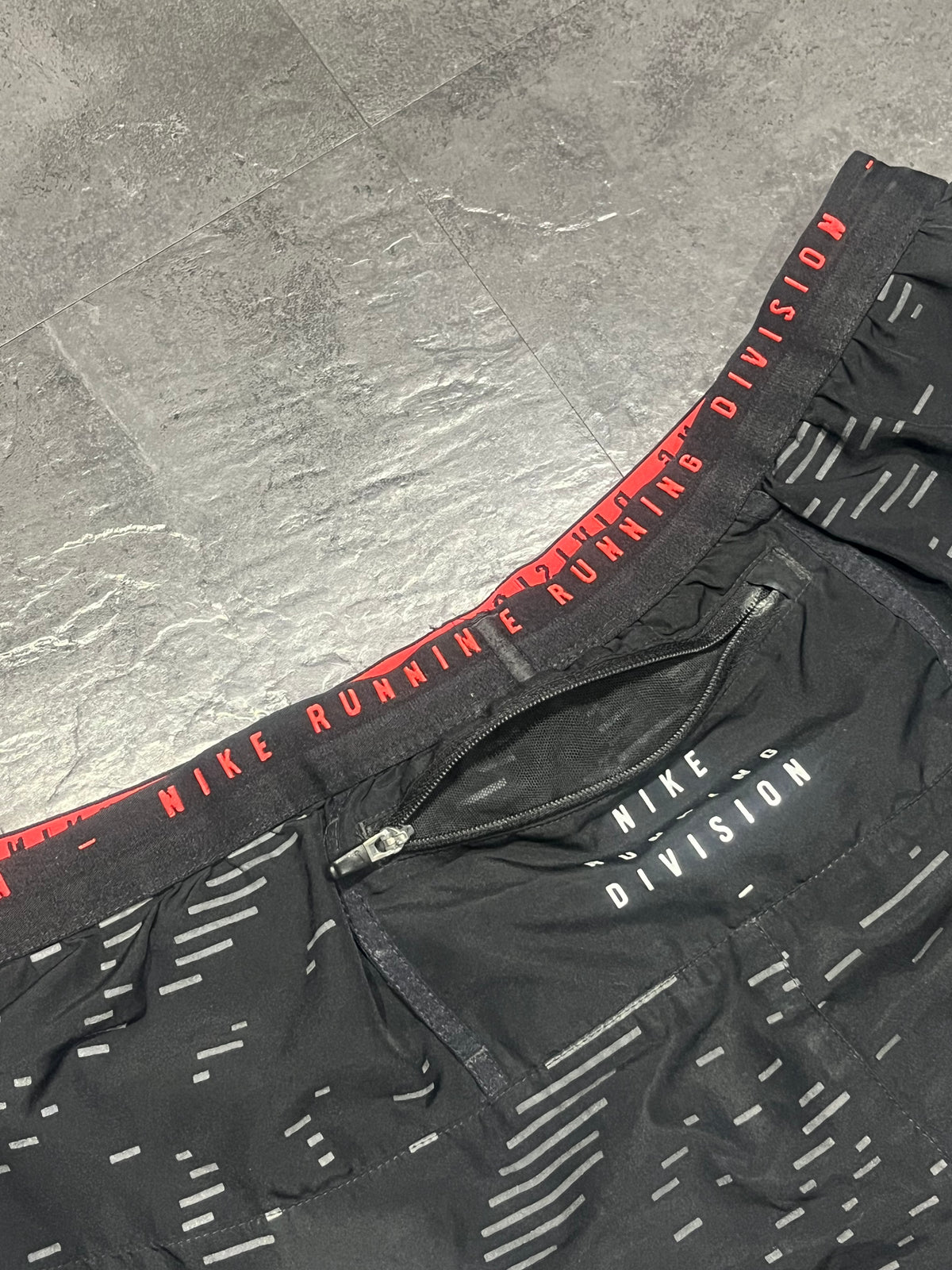 Black & Red Nike Men’s Dri Fit Running Division 5” 2IN1 Running Shorts
