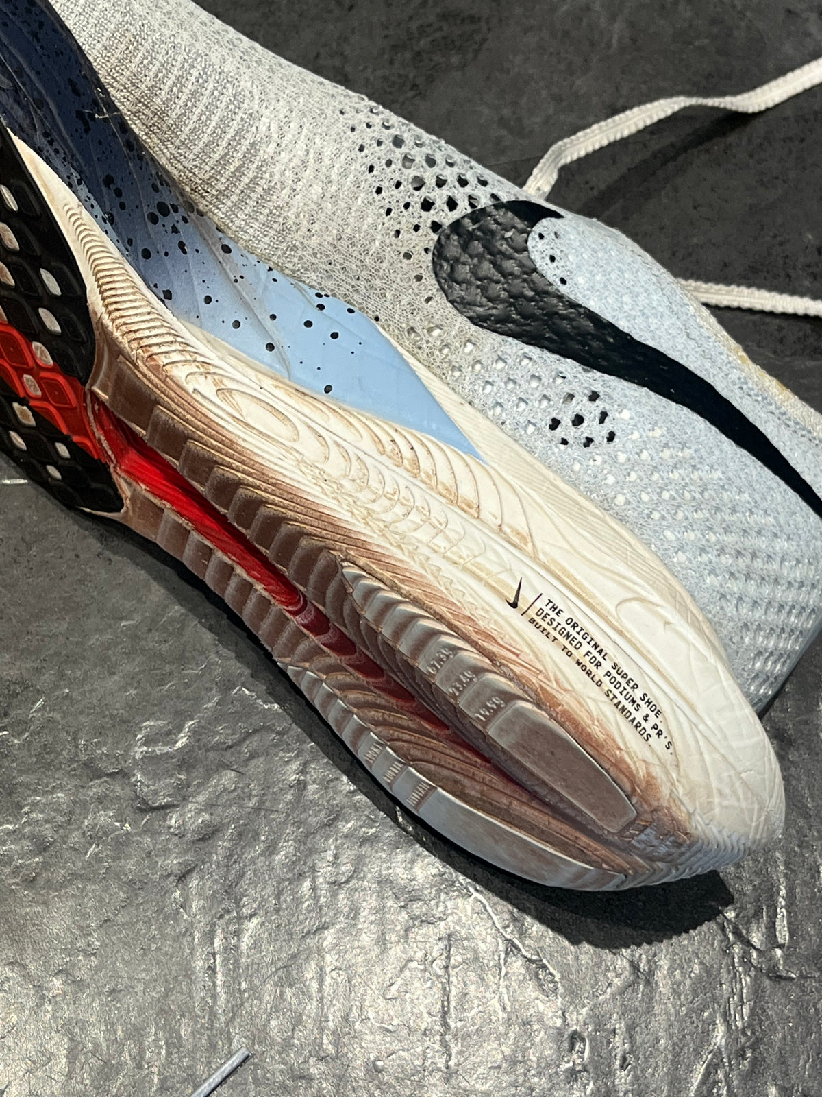 Nike Vaporfly 3 - Size 8.5