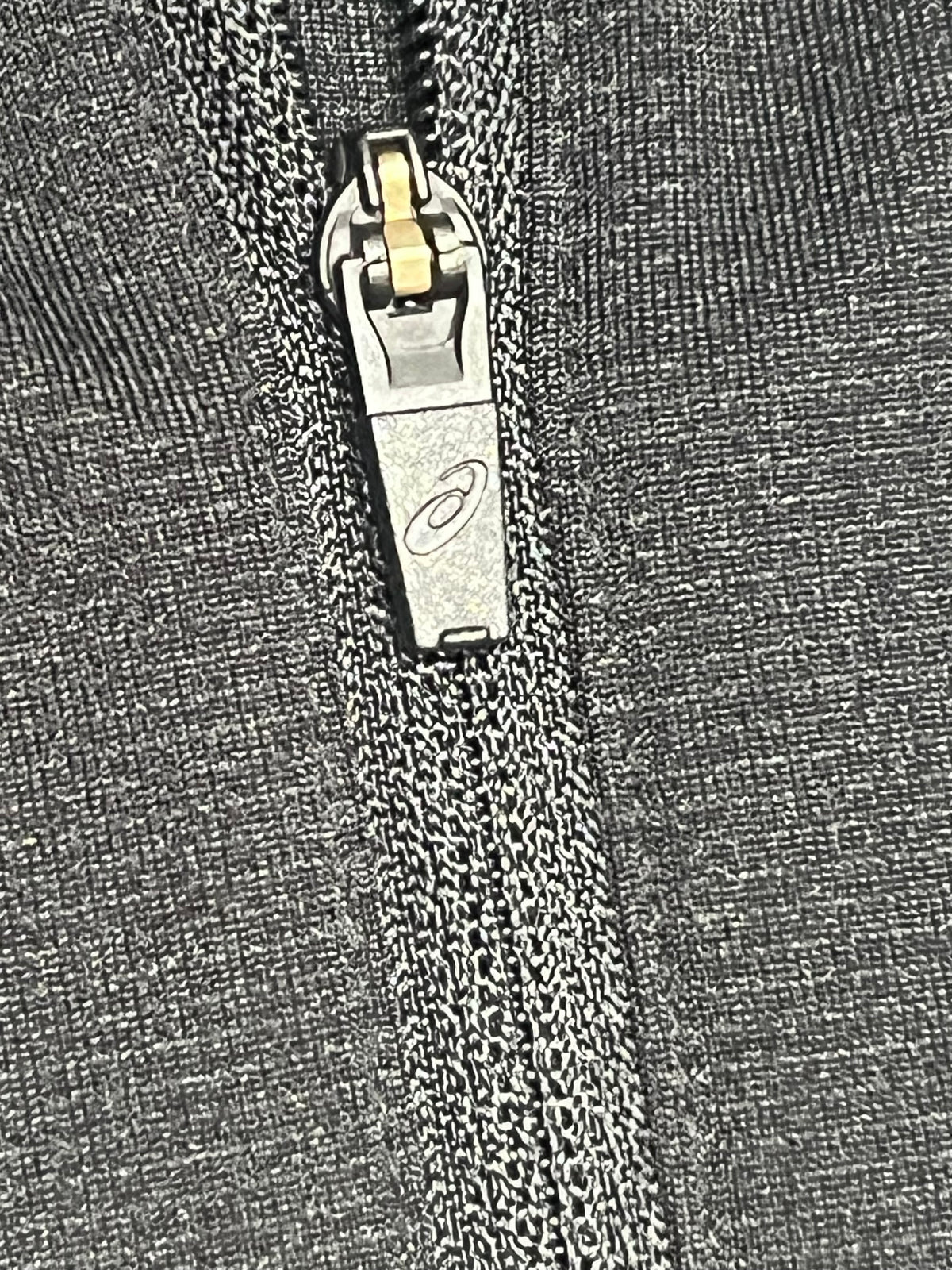 Black/Grey Asics Men’s Icon 1/4 Zip Running Top