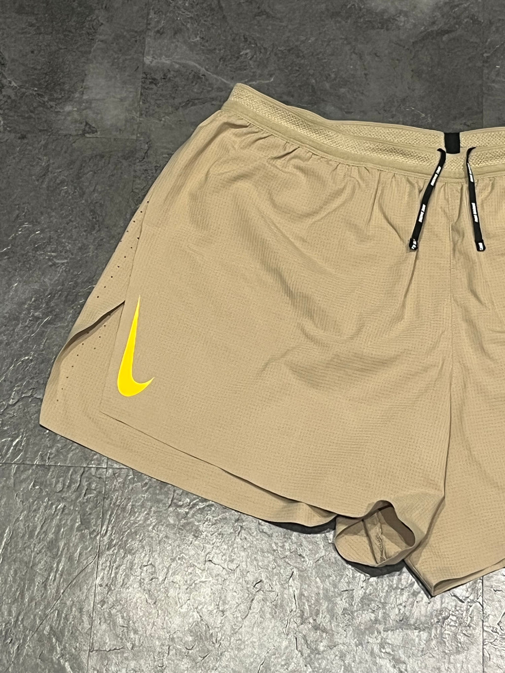 Desert Tan Nike Men’s Dri Fit ADV Aeroswift 2” Racing Split Shorts