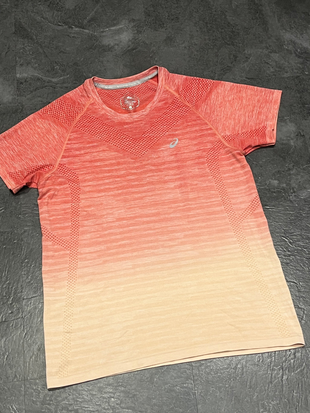 Coral & Beige Gradient Asics Women’s Actibreeze Seamless T Shirt