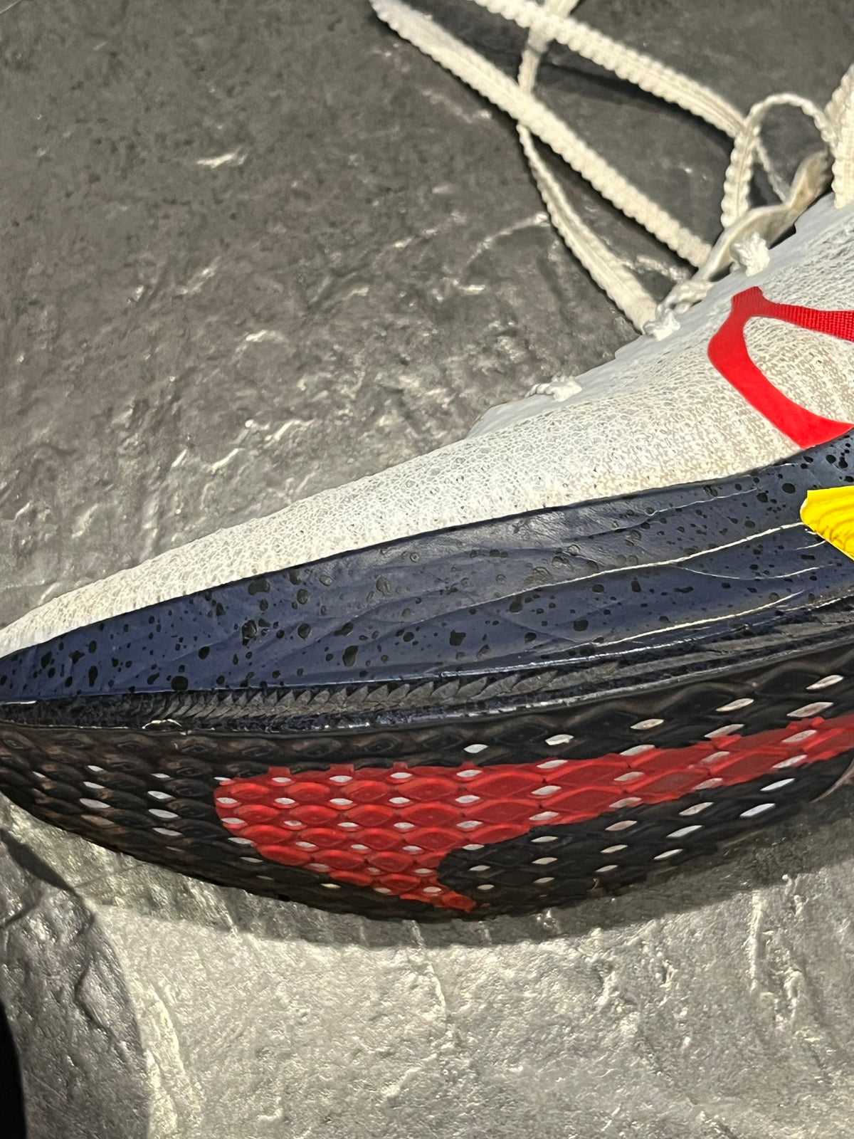 Nike Vaporfly 3 - Size 8.5