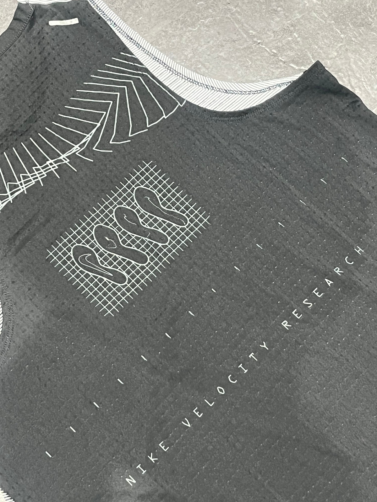 Grey/Black Nike Men’s Dri Fit Rise 365 Future Fast Singlet