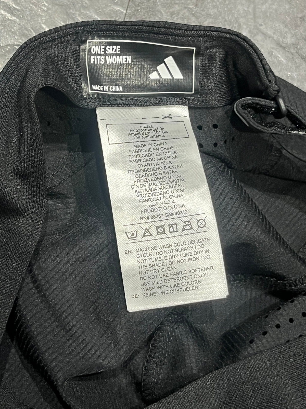 Black Adidas Adizero Women’s Running Cap