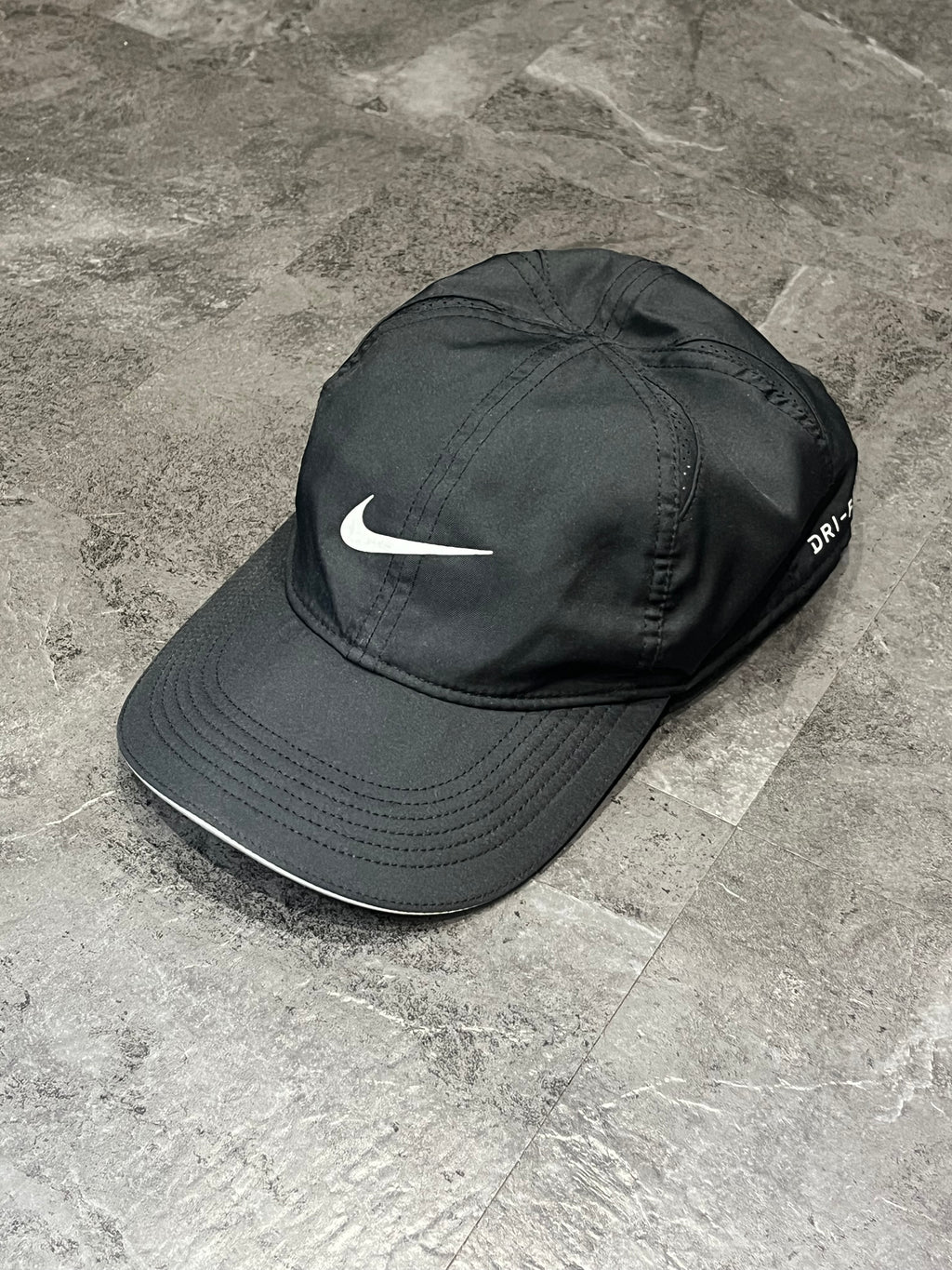 Black Nike Dri Fit Featherlight Running Cap