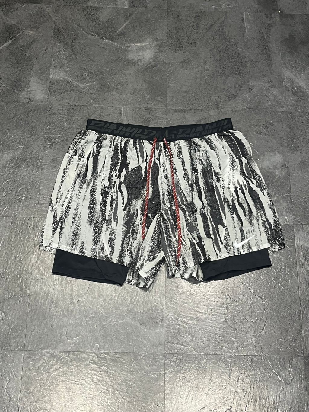 Black/White Nike Men’s Dri Fit Wild Run 2in1 Shorts