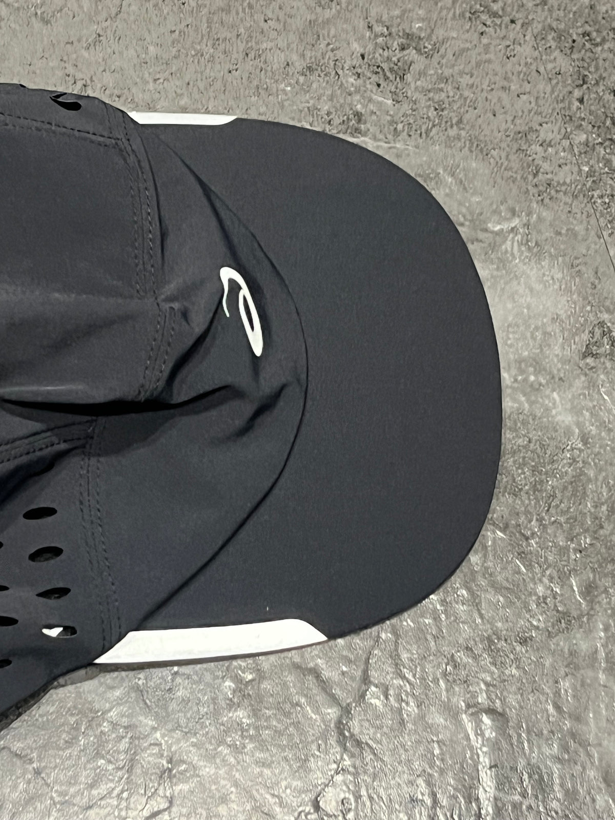 Performance Black Asics Lightweight Running Cap - Unisex