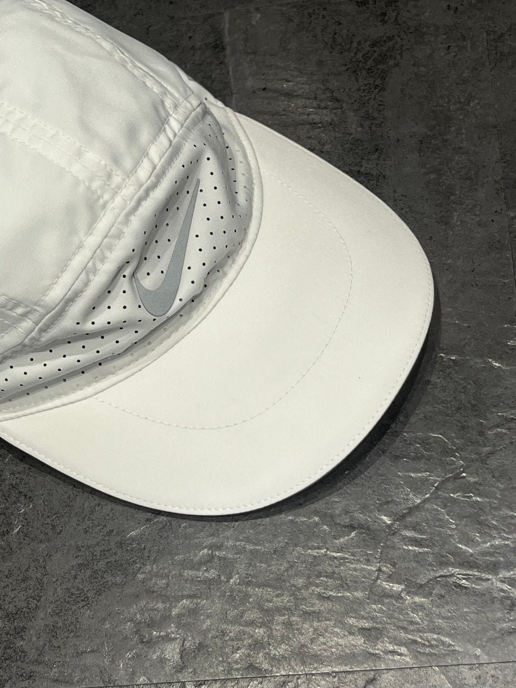 White Nike Dri Fit ADV Fly Running Cap