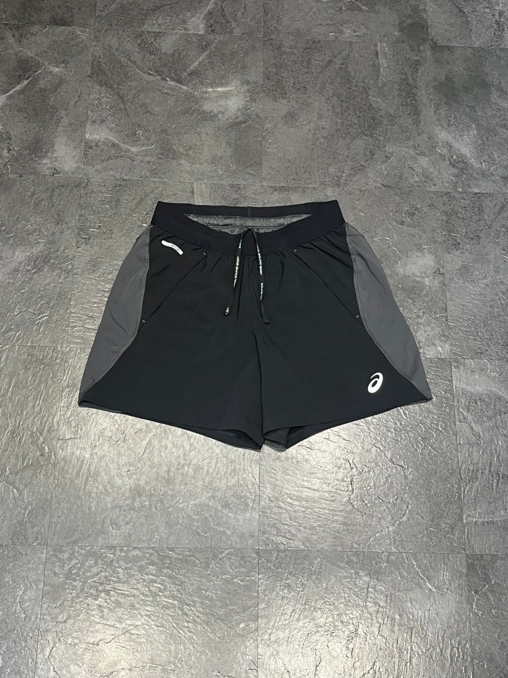 Black/Grey Asics Men’s Actibreeze Road 5” Brief Lined Running Shorts