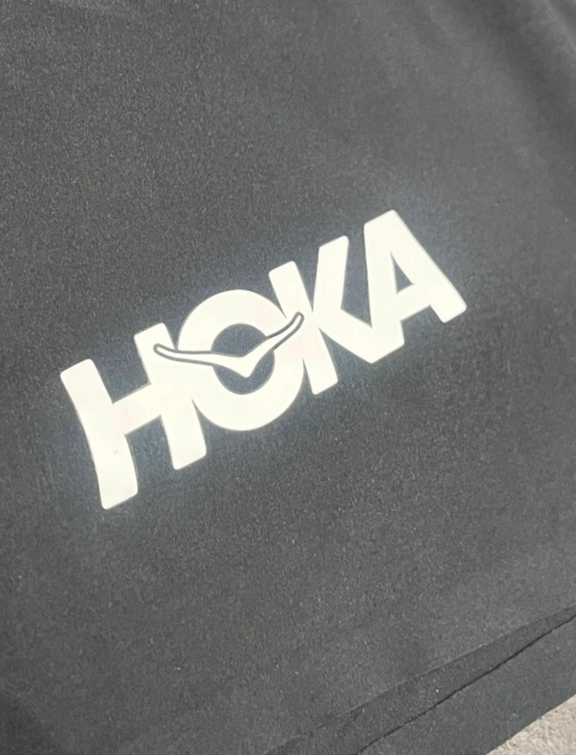Black Hoka Men’s Glide 7” Running Shorts
