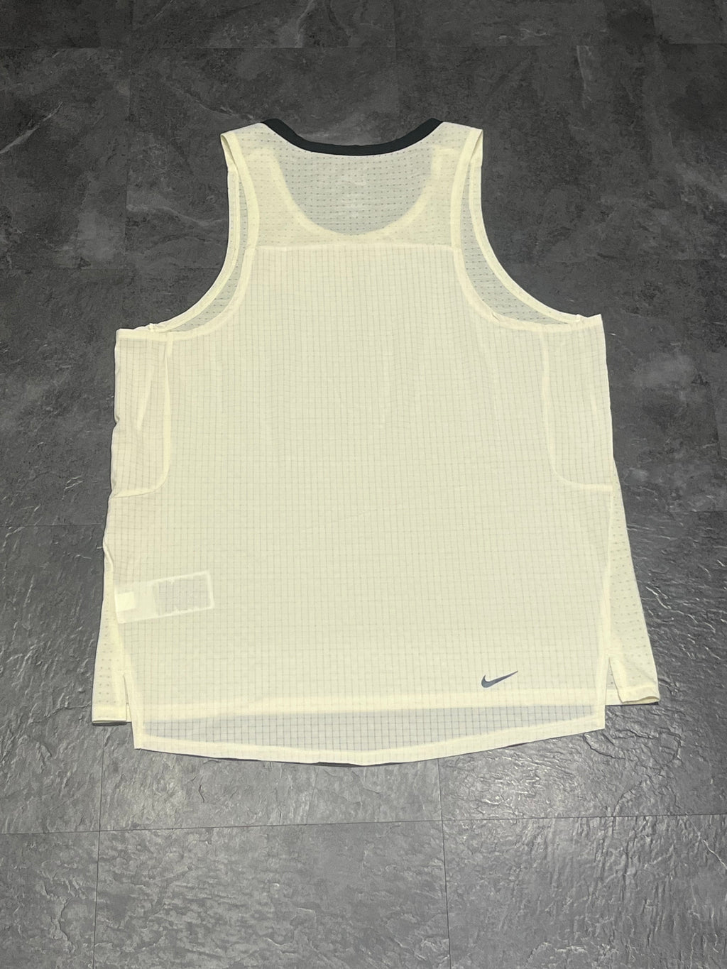 Cream / Beige Nike Men’s Dri Fit Trail Running Singlet