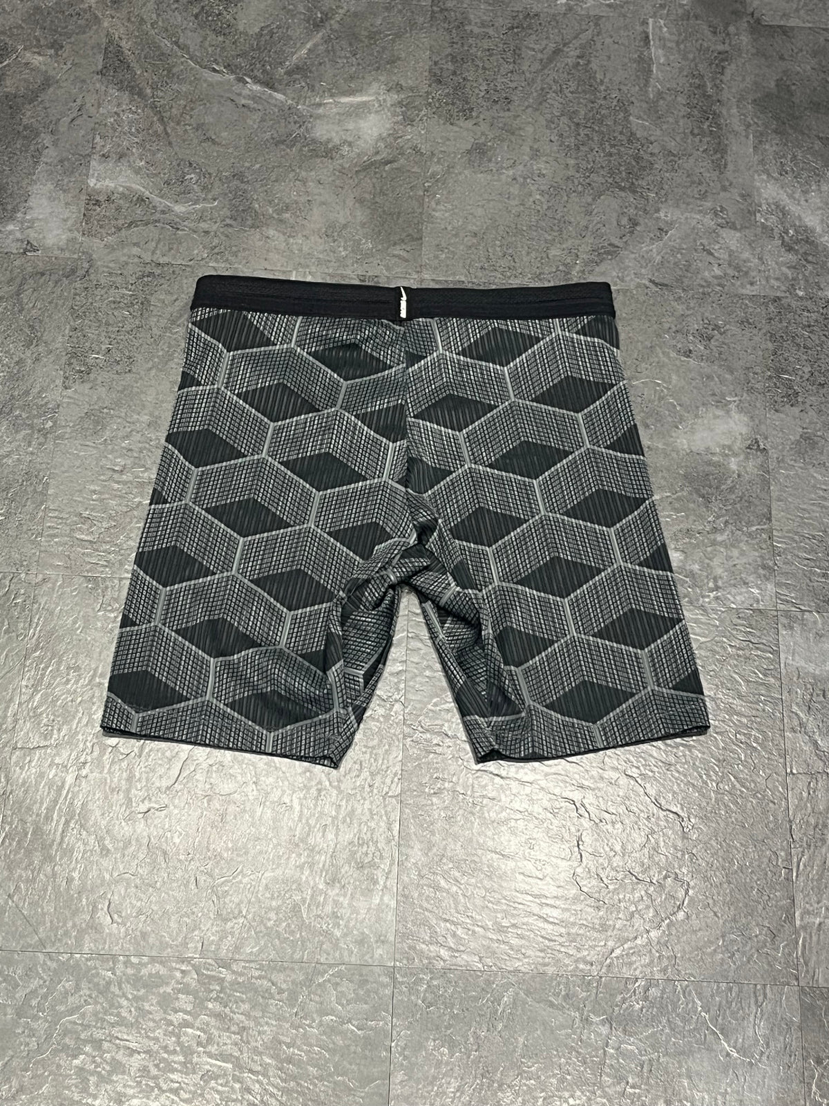 Black / Grey Nike Men’s Team Kenya Aeroswift Racing 1/2 Tights