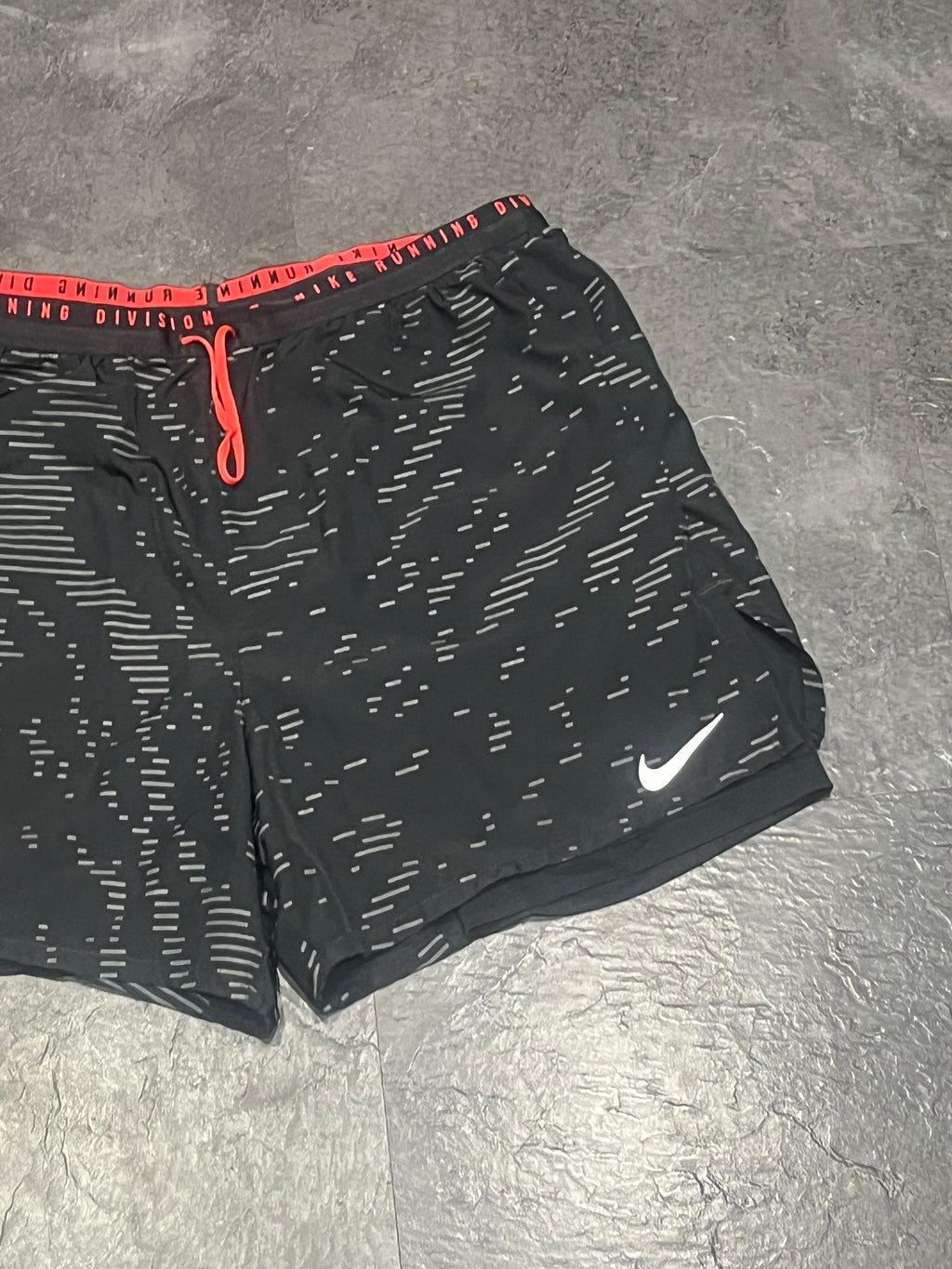 Black & Red Nike Men’s Dri Fit Running Division 5” 2IN1 Running Shorts