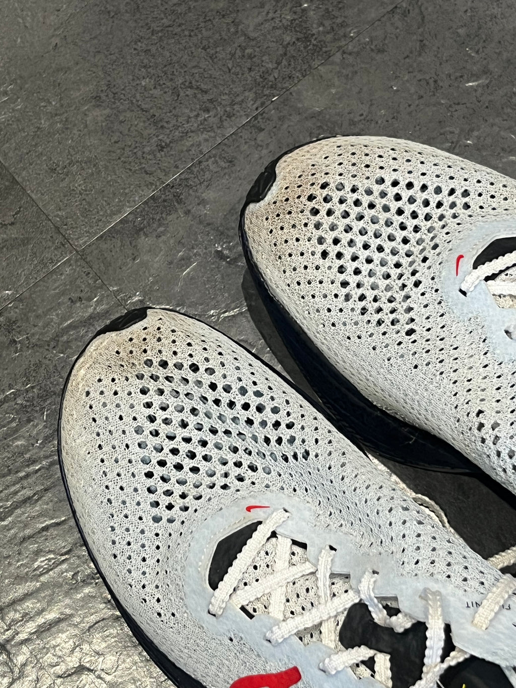 Nike Vaporfly 3 - Size 8.5