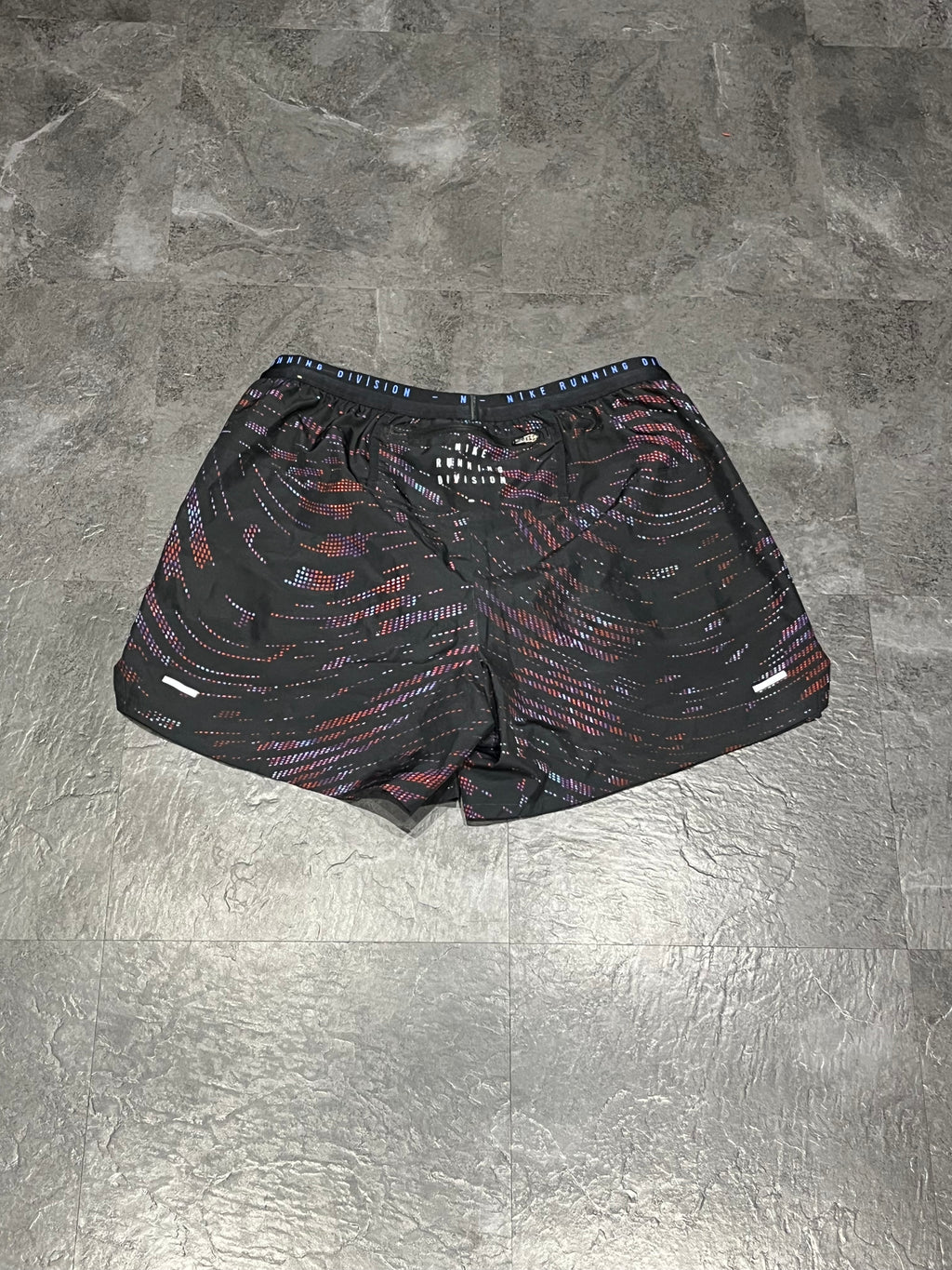 Graphic Nike Men’s Dri Fit Running Division 5” Running Shorts