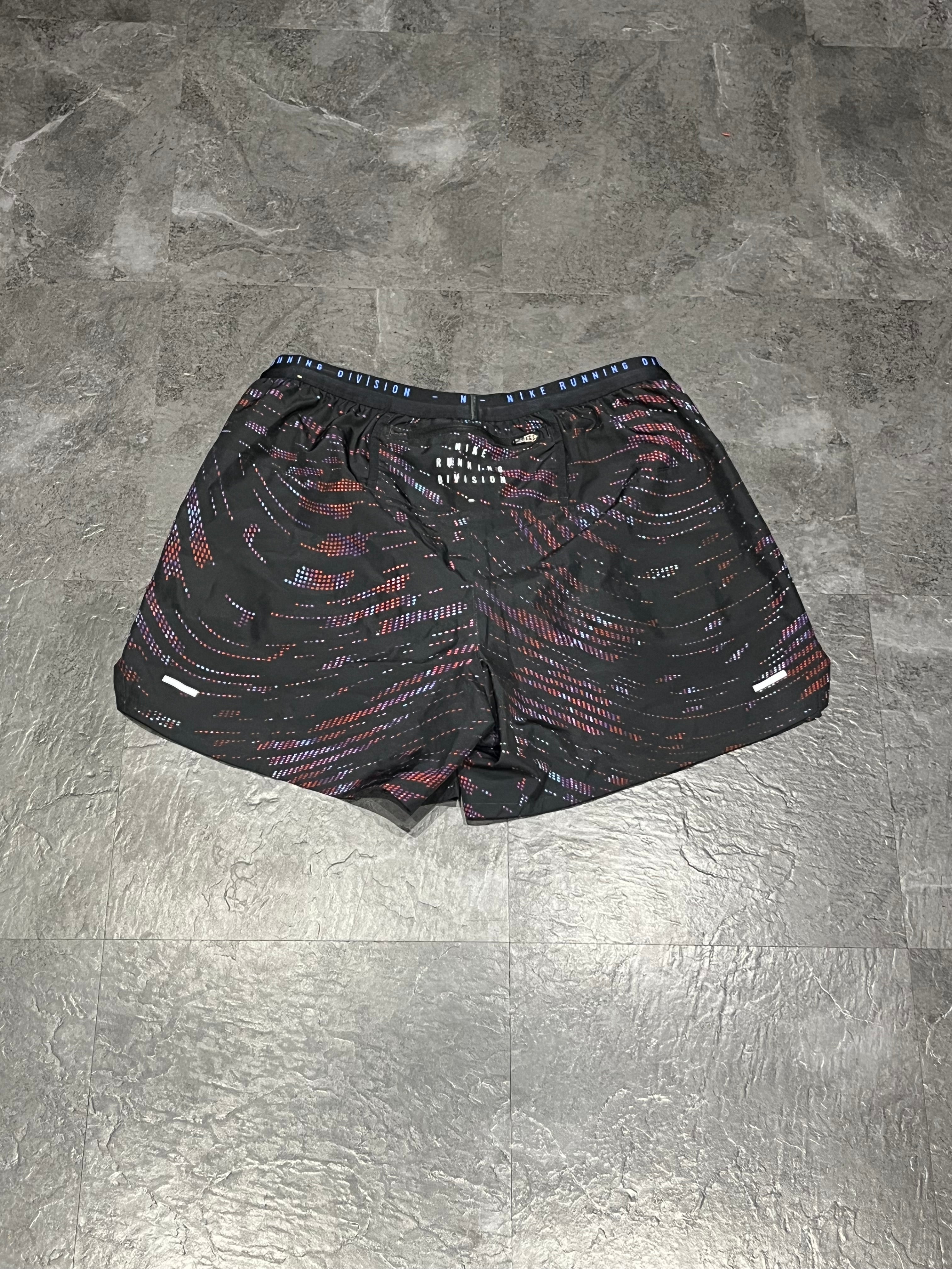 Graphic Nike Men’s Dri Fit Running Division 5” Running Shorts