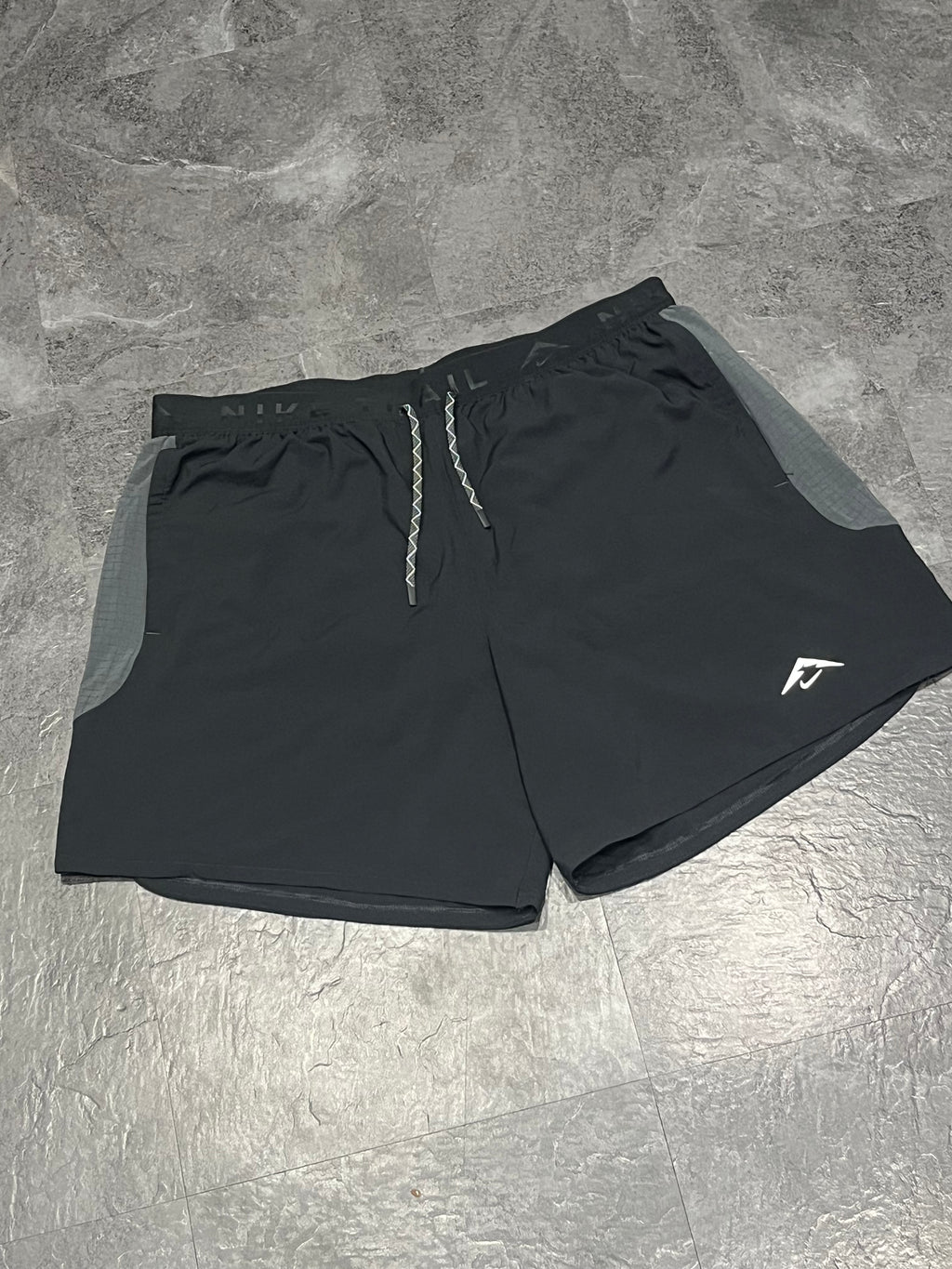 Black Nike Men’s Dri Fit Trail 6” Brief Lined Running Shorts