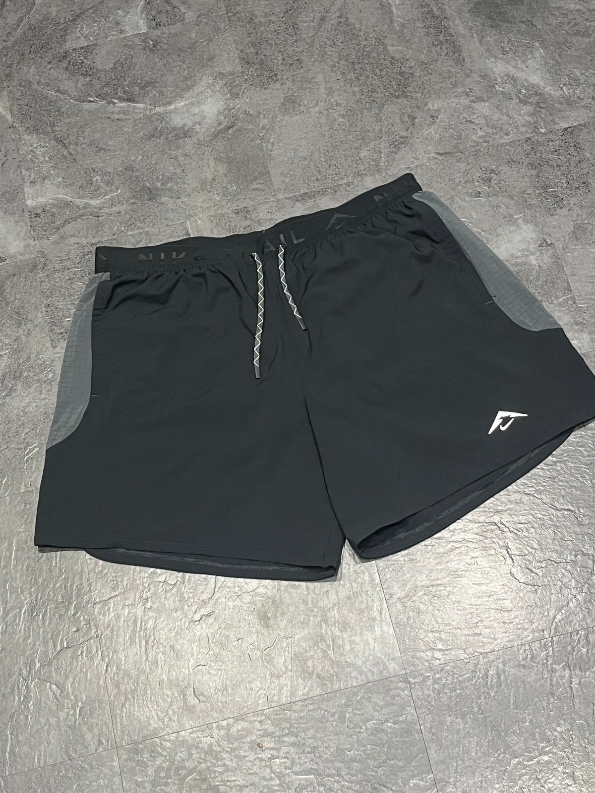 Black Nike Men’s Dri Fit Trail 6” Brief Lined Running Shorts