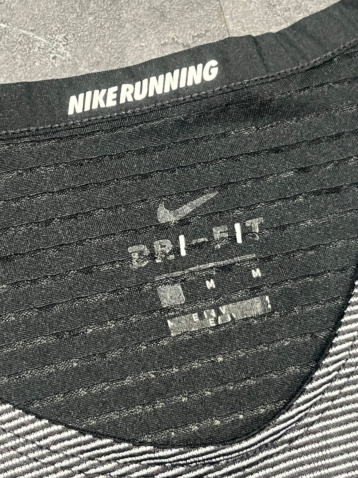 Grey/Black Nike Men’s Dri Fit Rise 365 Future Fast Singlet