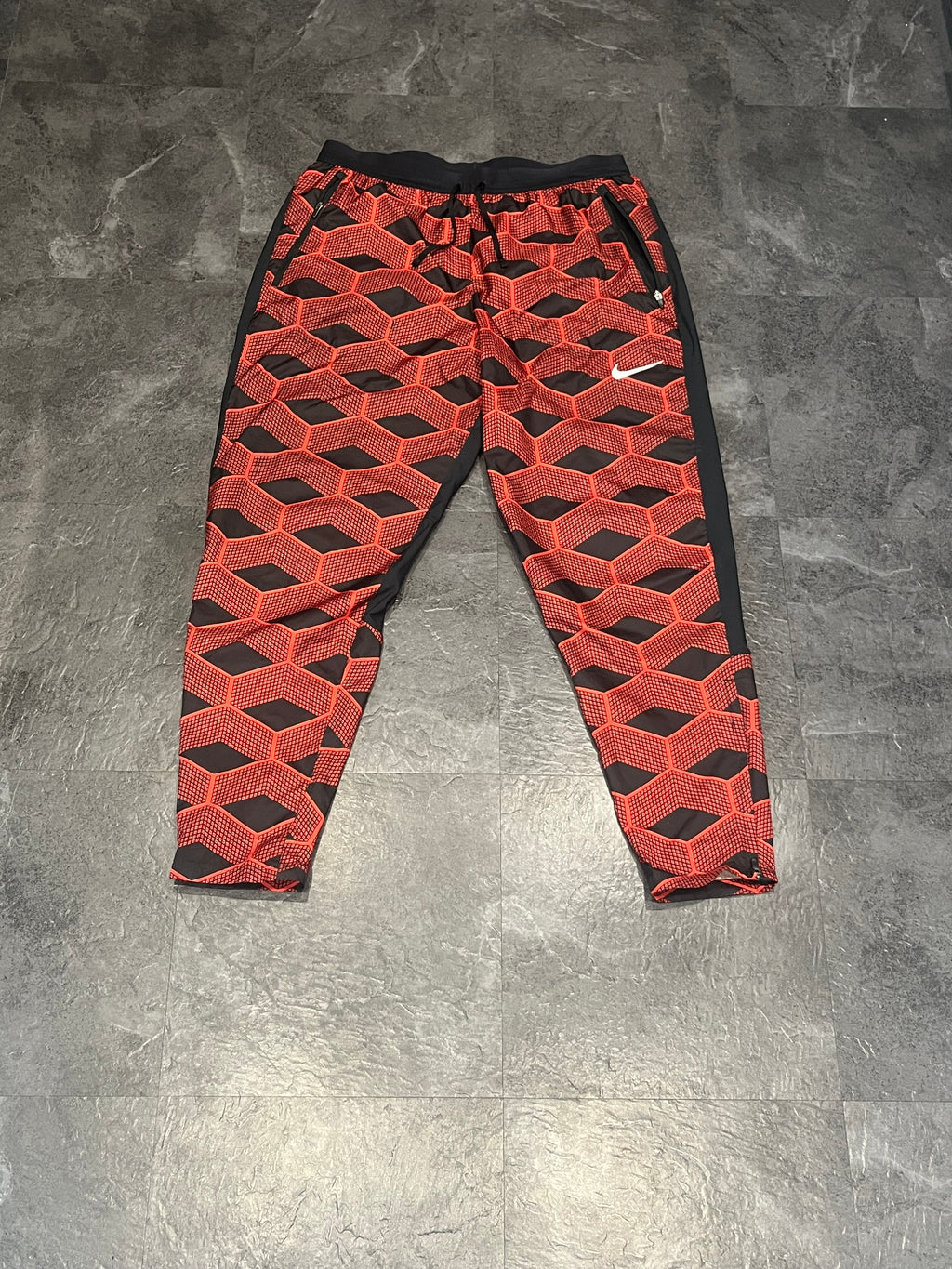 Red & Black Nike Men’s Dri Fit Team Kenya Shield Running Bottoms